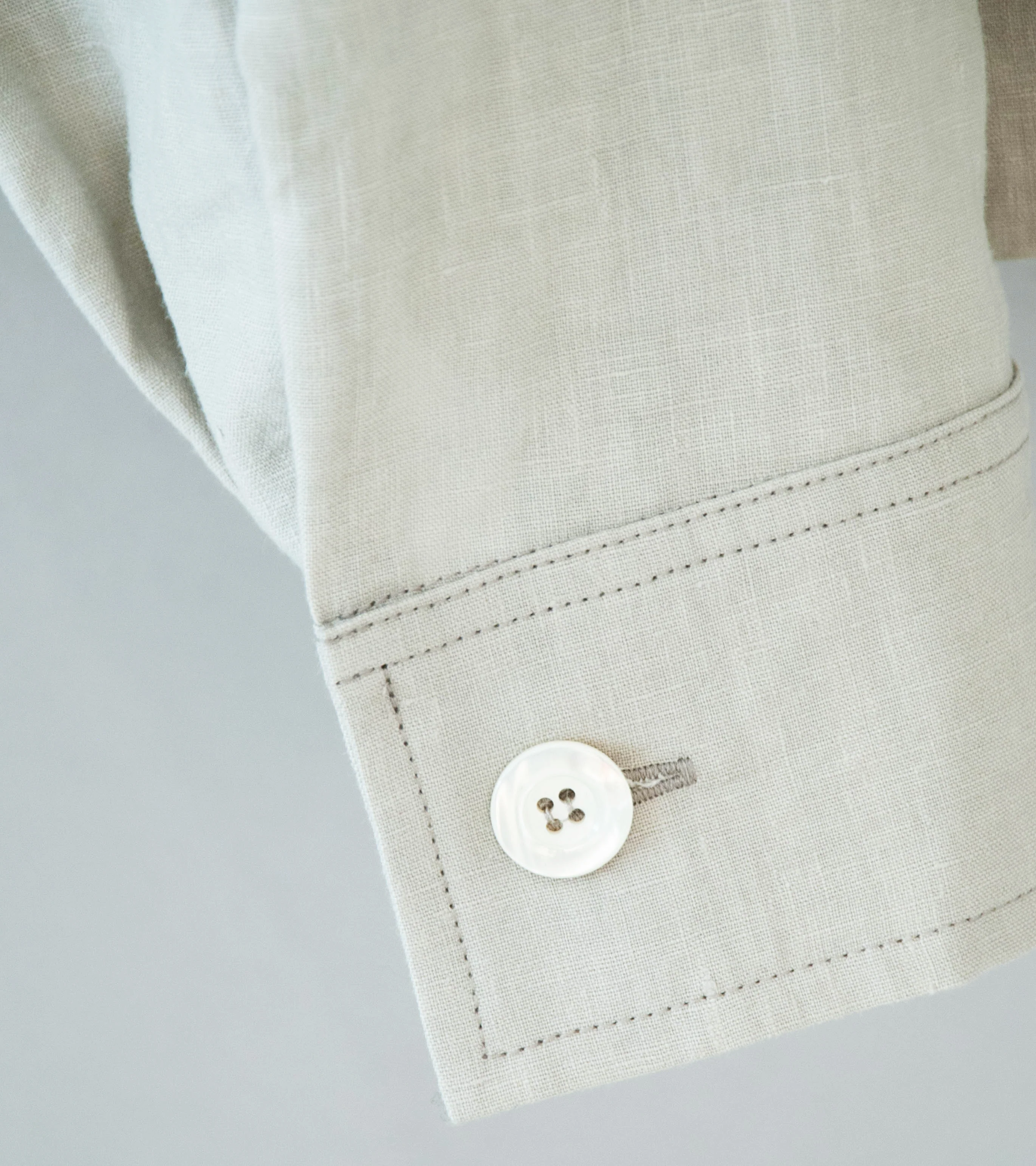 Arpenteur 'Sigma Jacket' (Greige) - Image 5