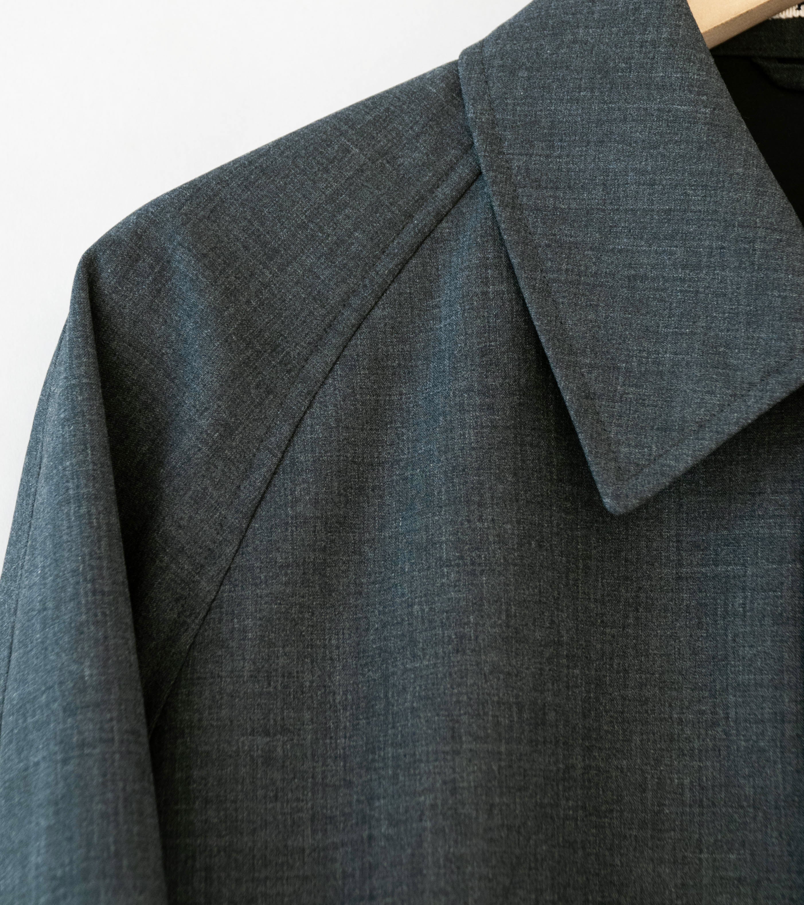 Auralee 'Bonded Tropical Wool Short Coat' (Top Charcoal) - Image 5