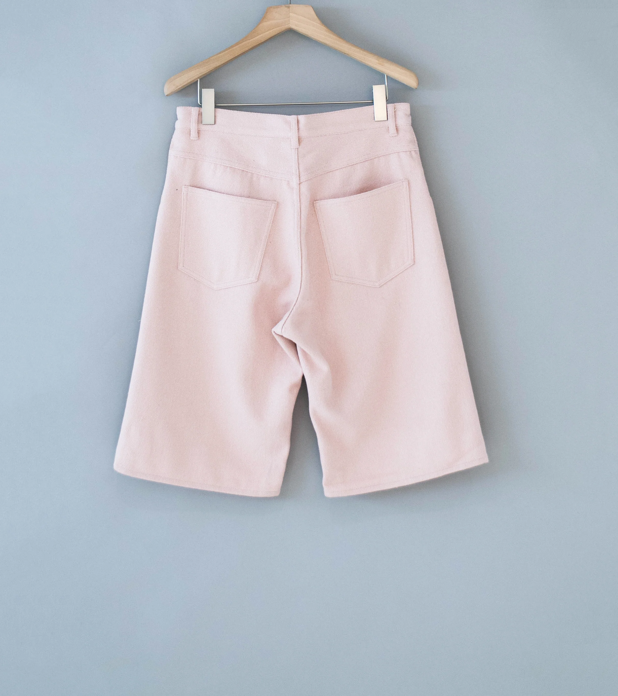 Auralee 'Silk Nep Denim 5P Wide Shorts' (Dusty Pink) - Image 5