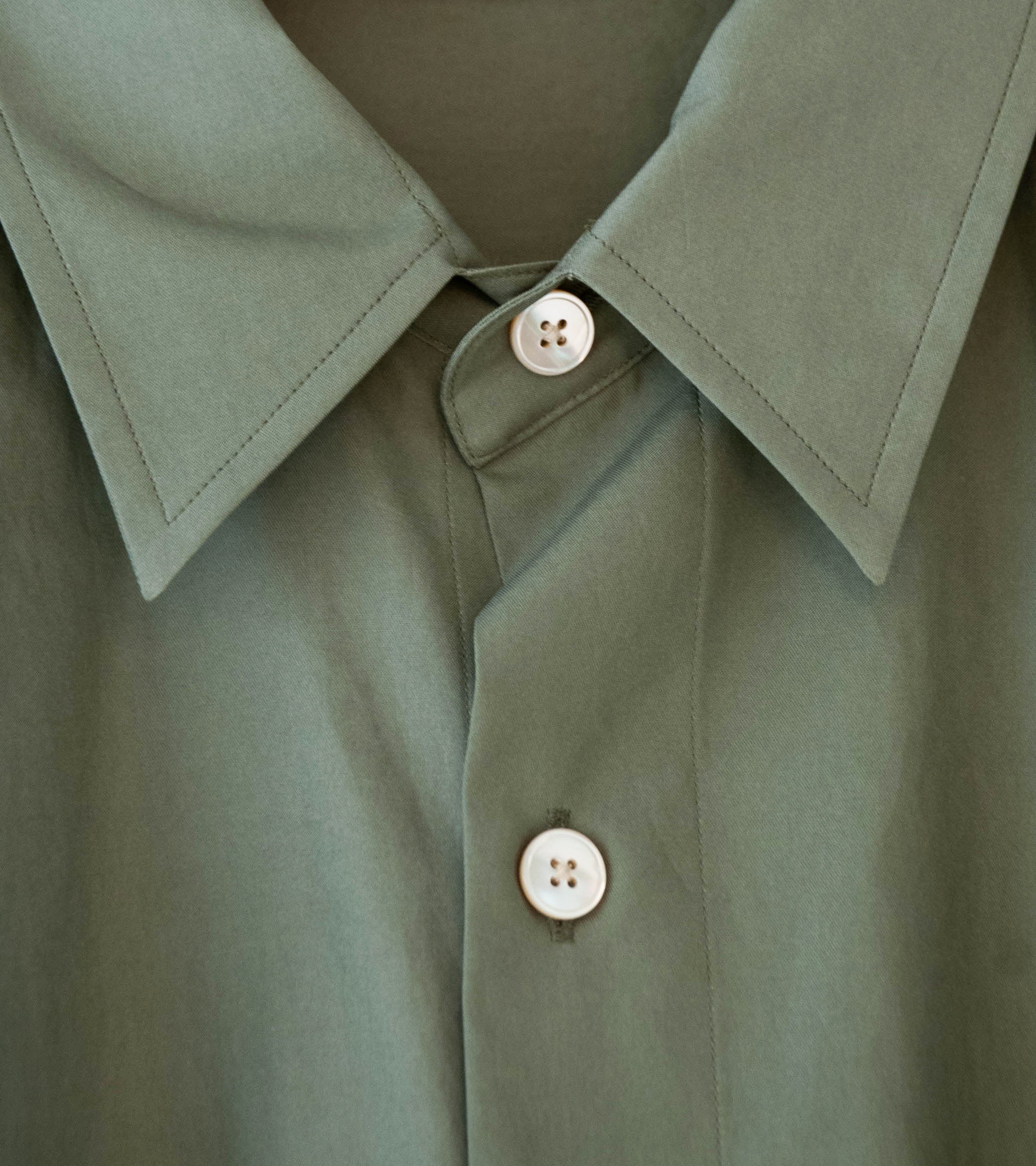 Auralee 'Washed Finx Twill Big Half Sleeved Shirt' (Olive) - Image 4