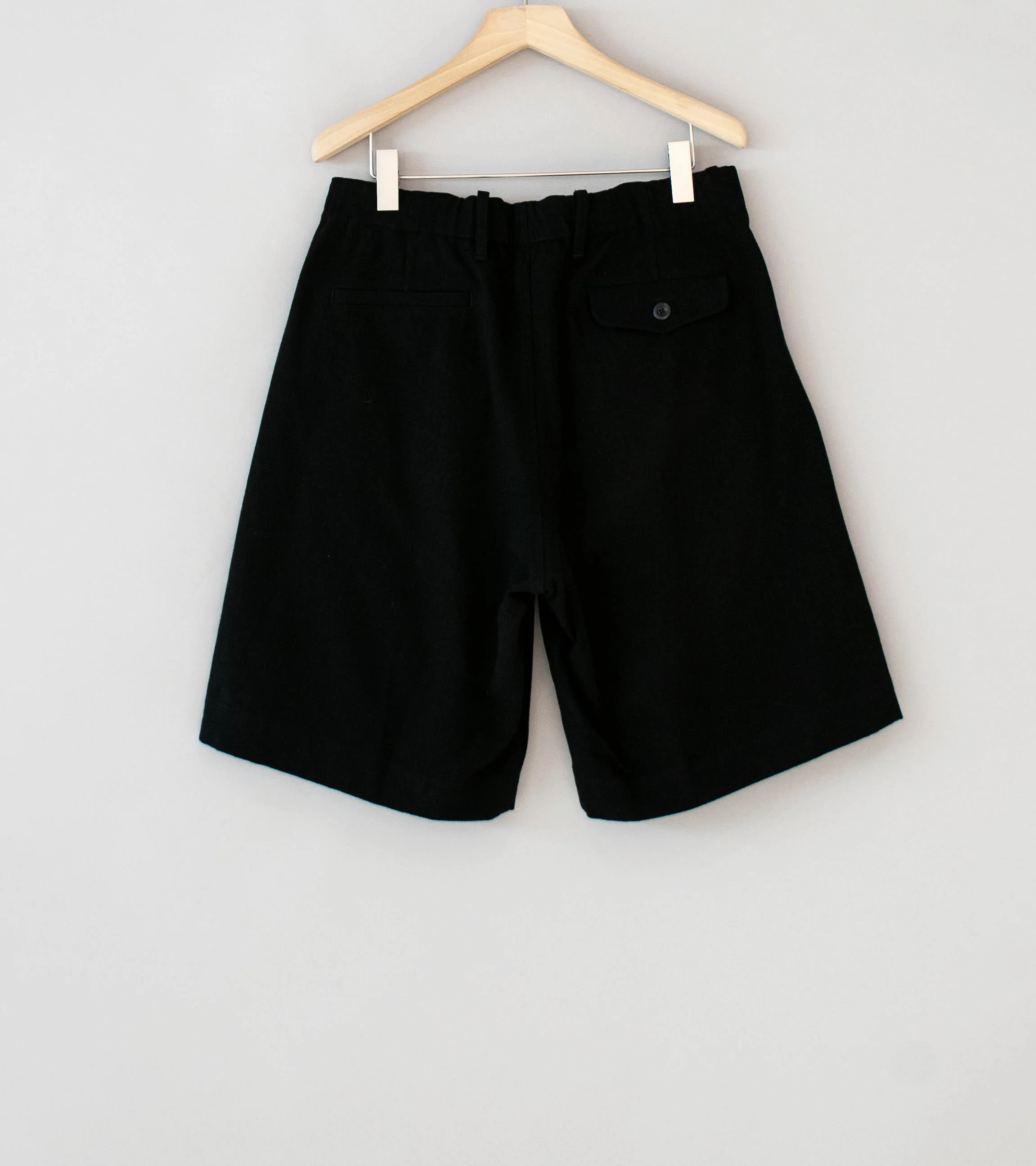 Conkers 'Rambler Short' (Black Cotton Flax Twill) - Image 5