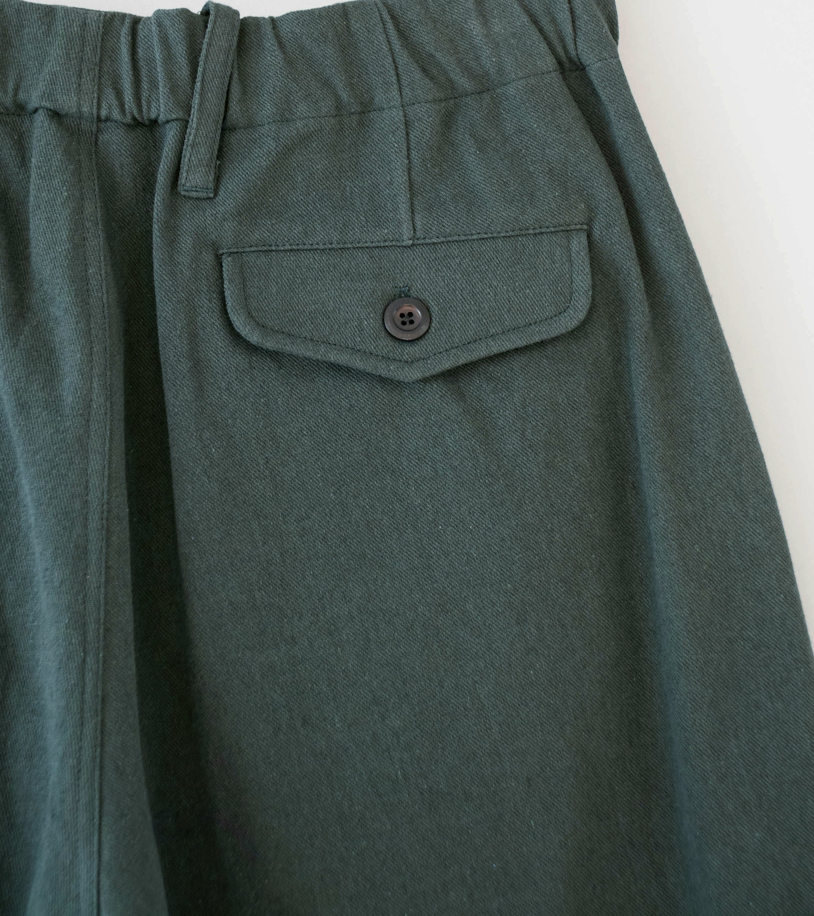 Conkers 'Rambler Short' (Loch Cotton Flax Twill) - Image 6