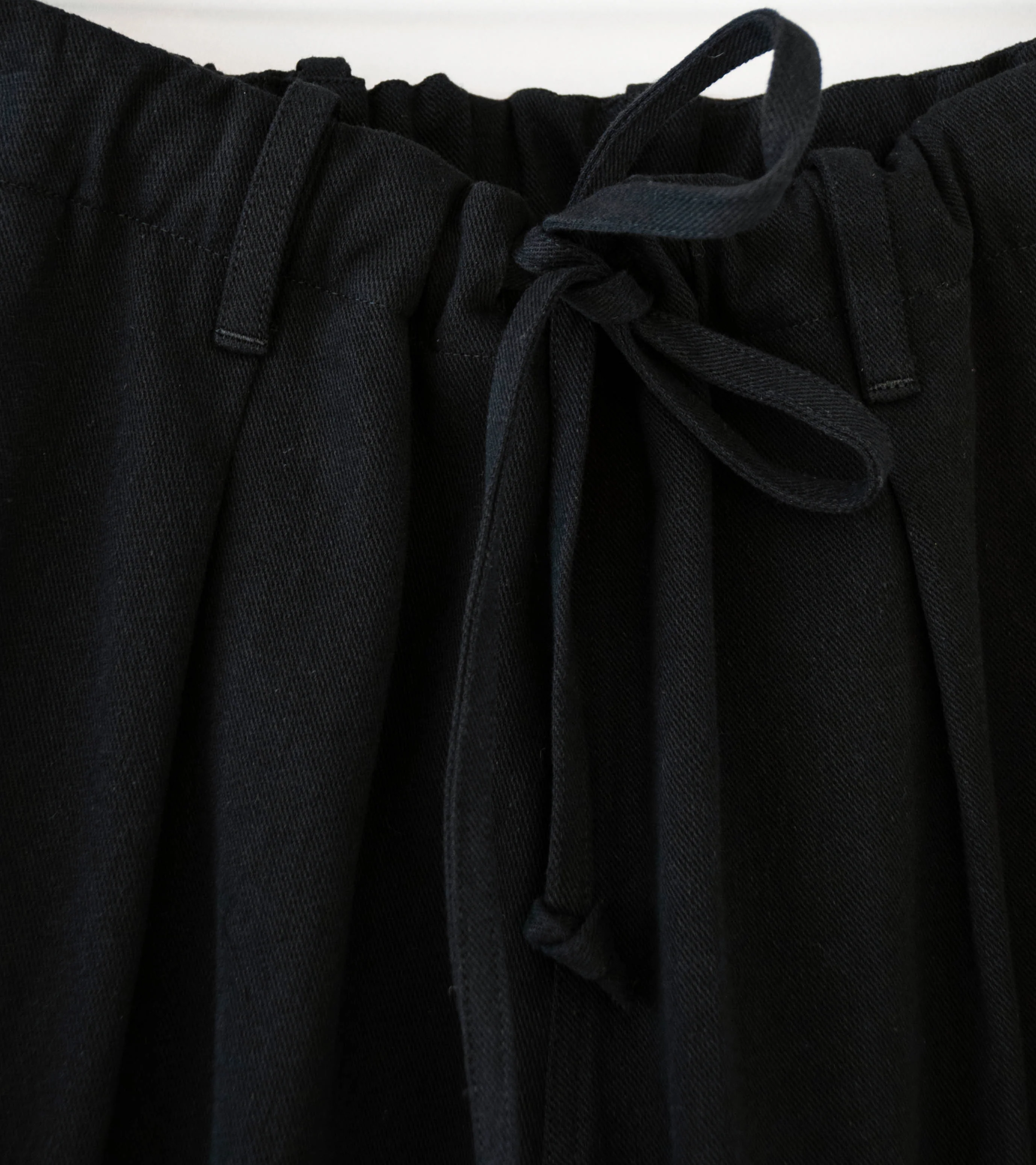 Conkers 'Rambler Trouser' (Black Cotton Flax Twill) - Image 3