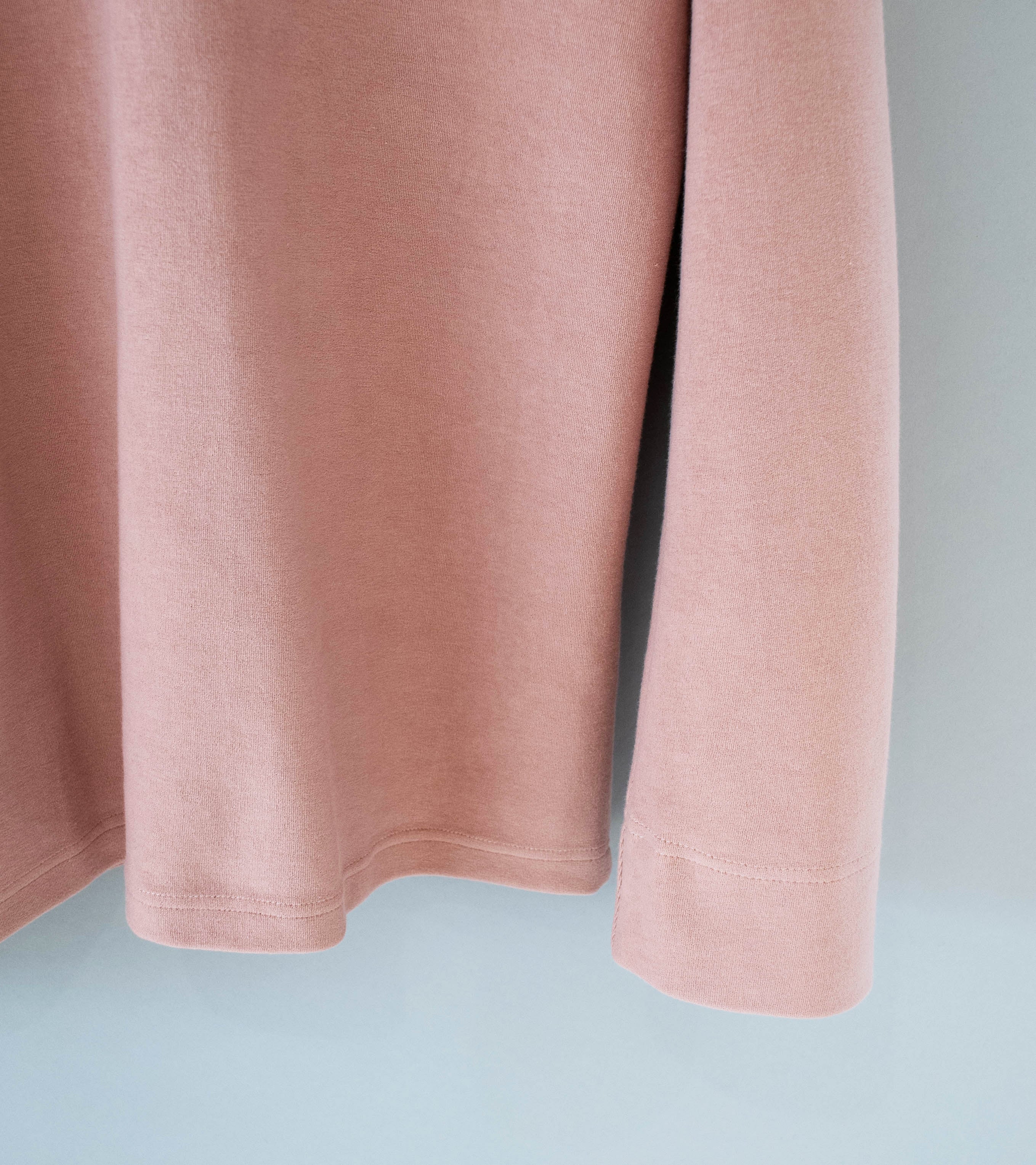 DERRICK 'Bankside Top' (Ash Pink Near Velvet Towelling) - Image 3