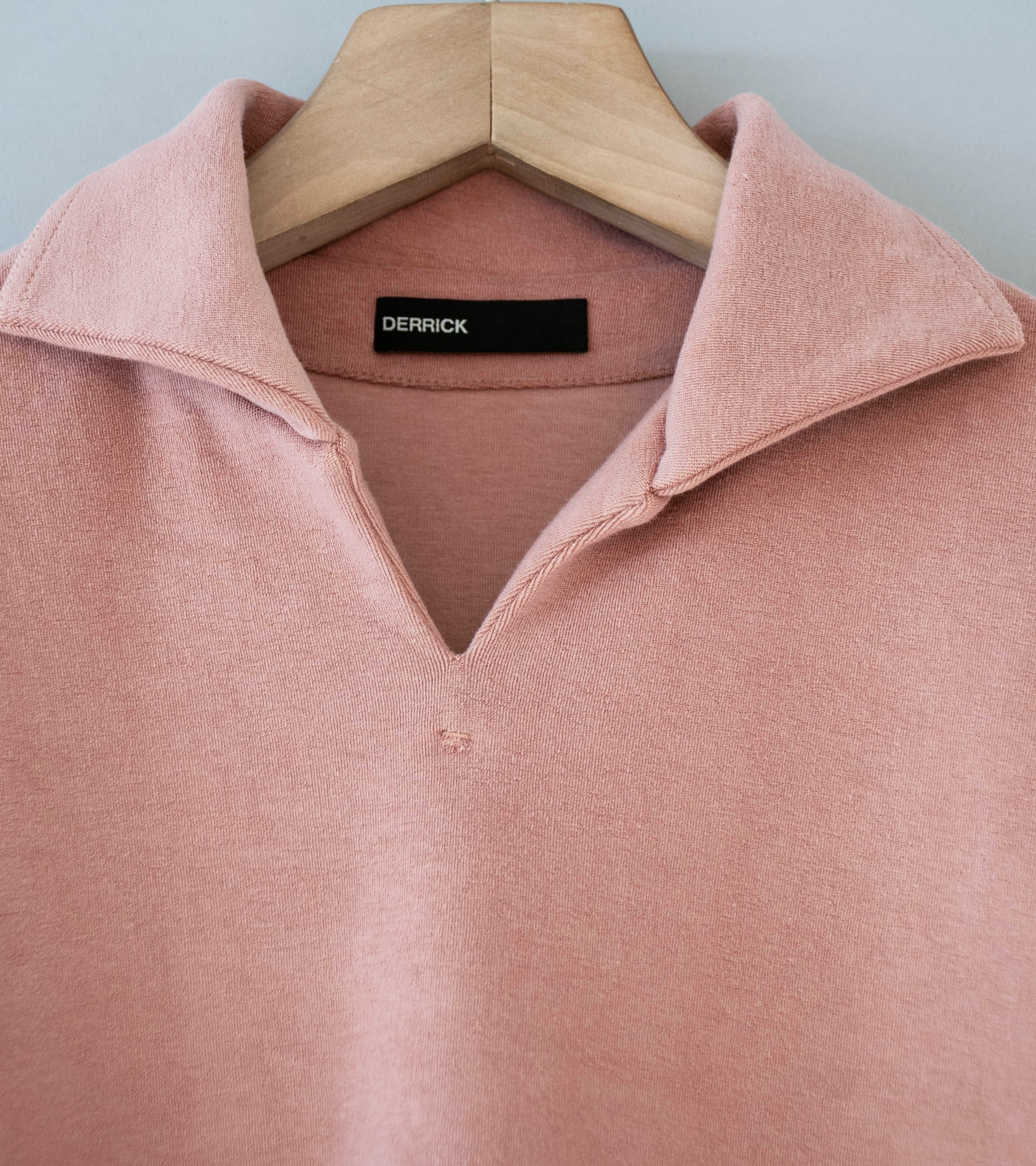 DERRICK 'Bankside Top' (Ash Pink Near Velvet Towelling) - Image 5