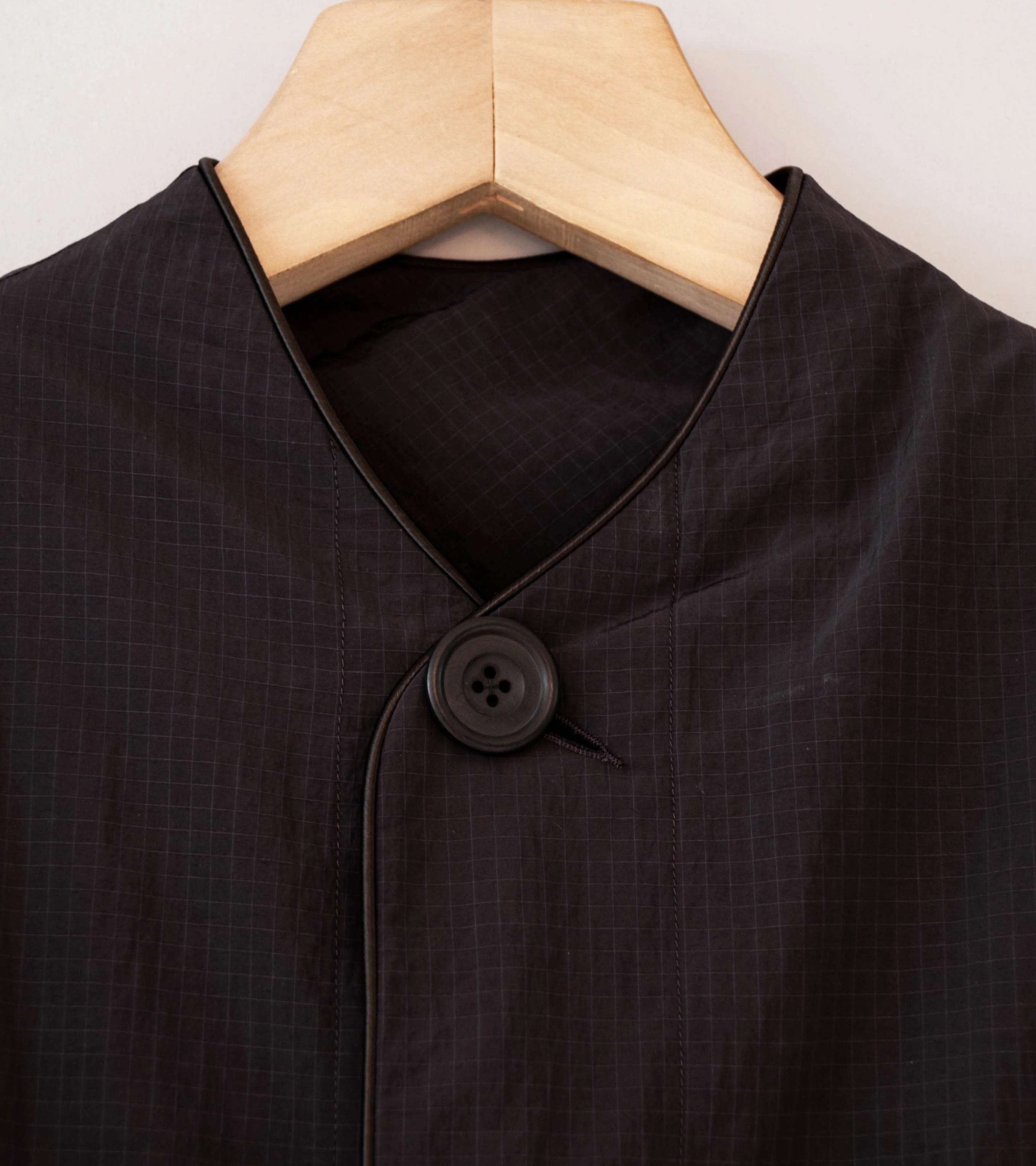 DERRICK 'Metro Coat' (Black Plum Monofilament Nylon Ripstop) - Image 4