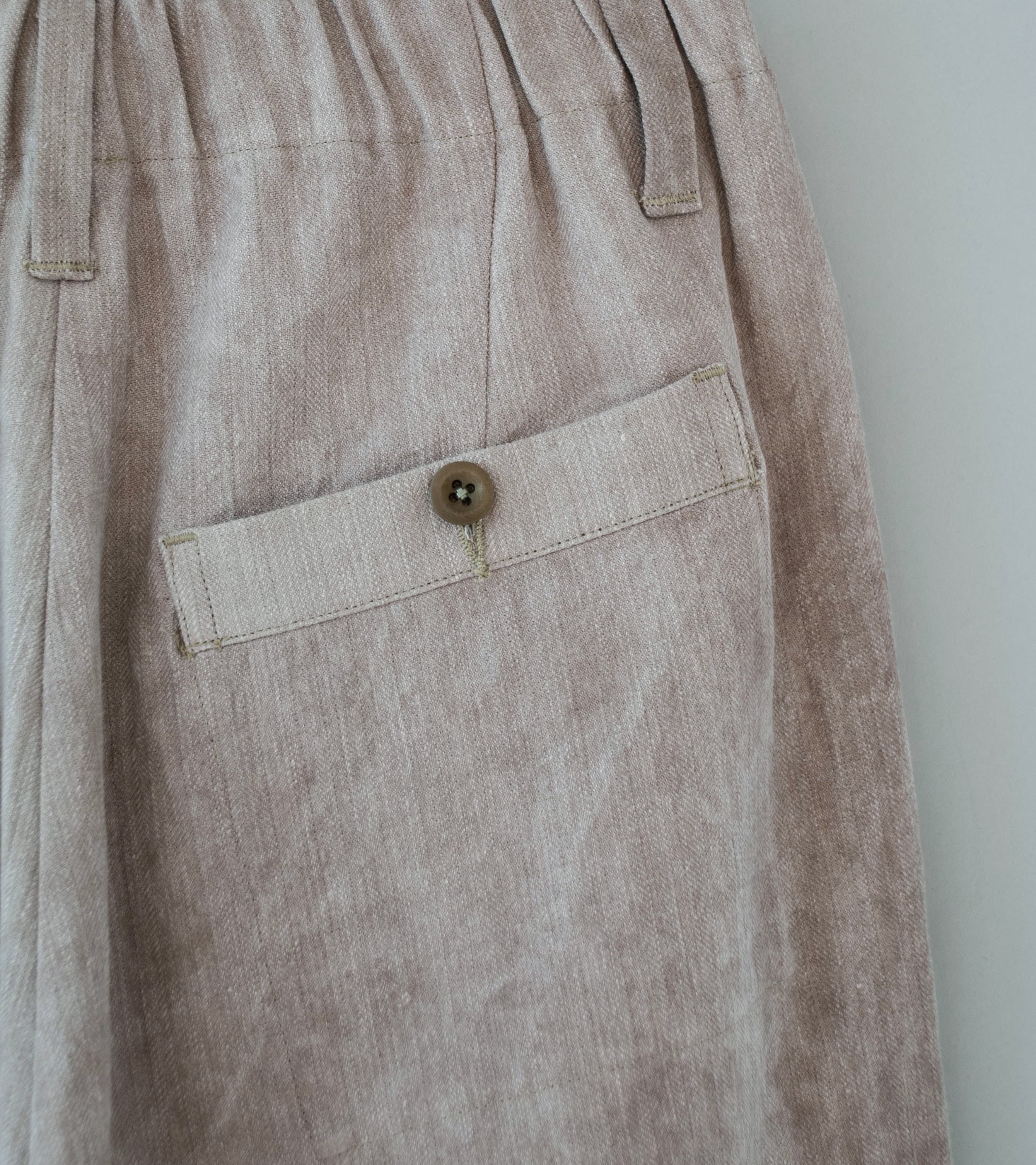 Evan Kinori 'Elastic Pant' (Dark Beige Cold Dye Linen Cotton Herringbone - Image 6