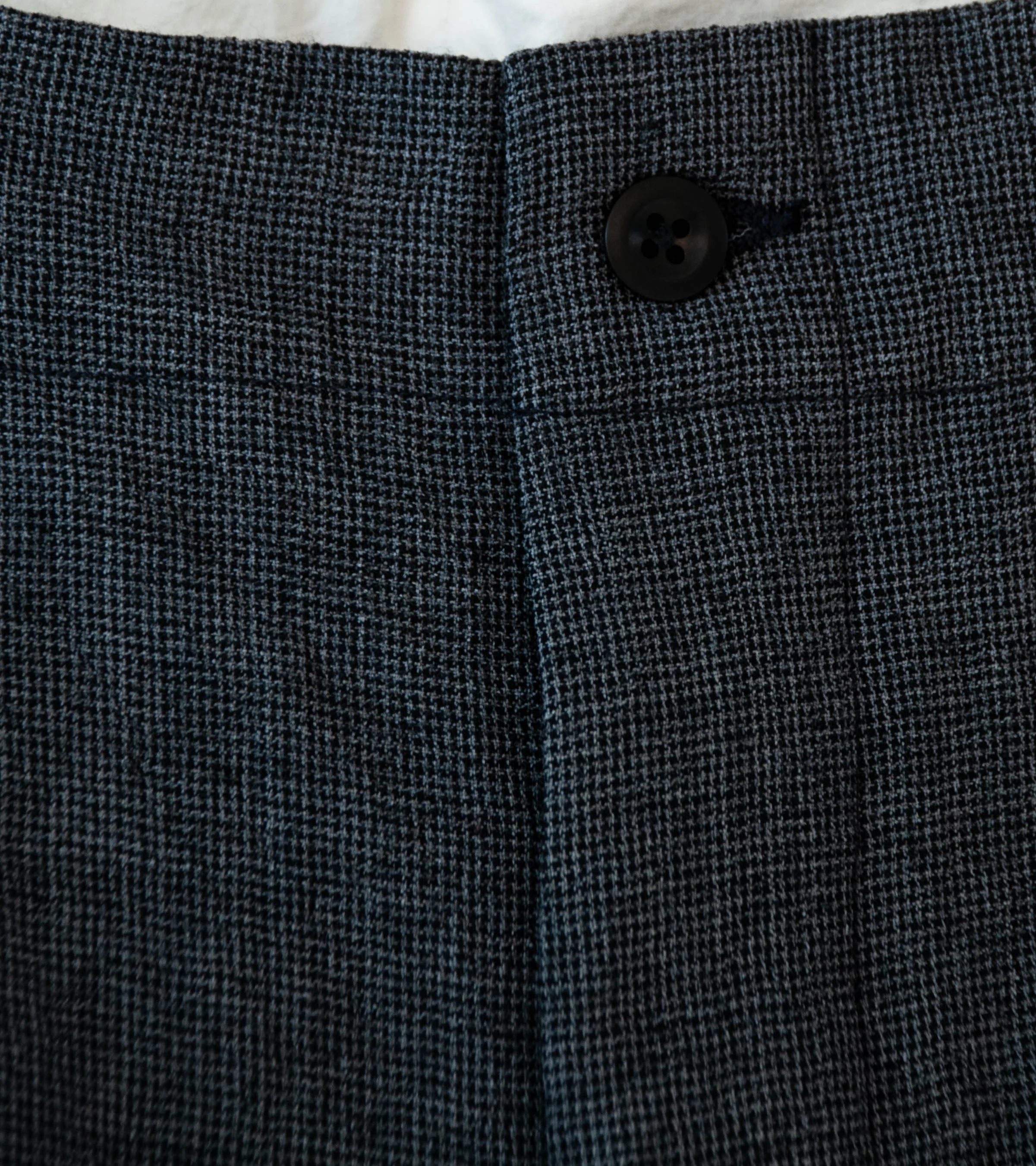 Evan Kinori 'Two Pleat Pant' (Charcoal Black Wool Puppytooth) - Image 4