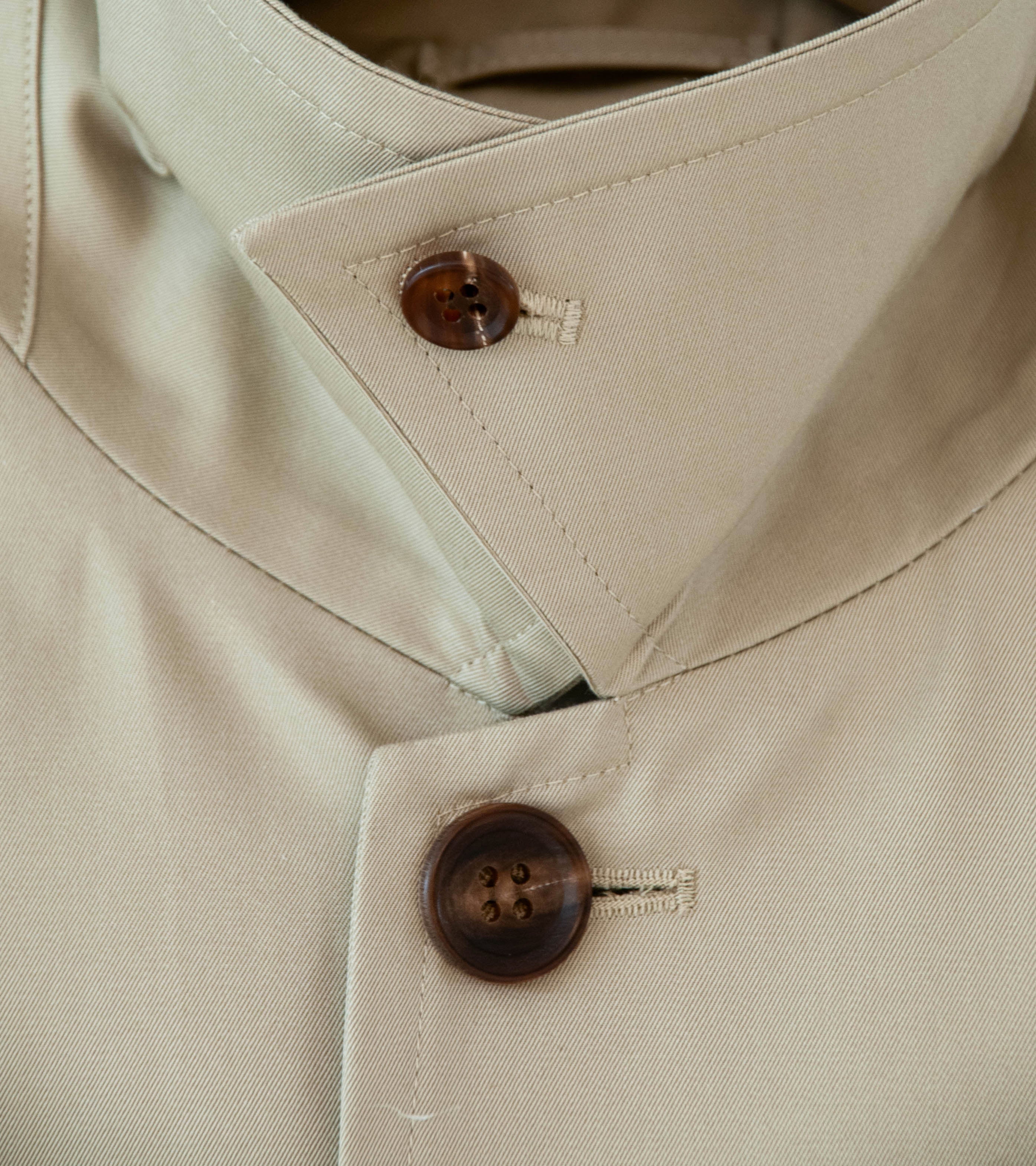 Gajiroc 'Cotton Silk Gabardine Saddle Shoulder Coat' (Khaki) - Image 11
