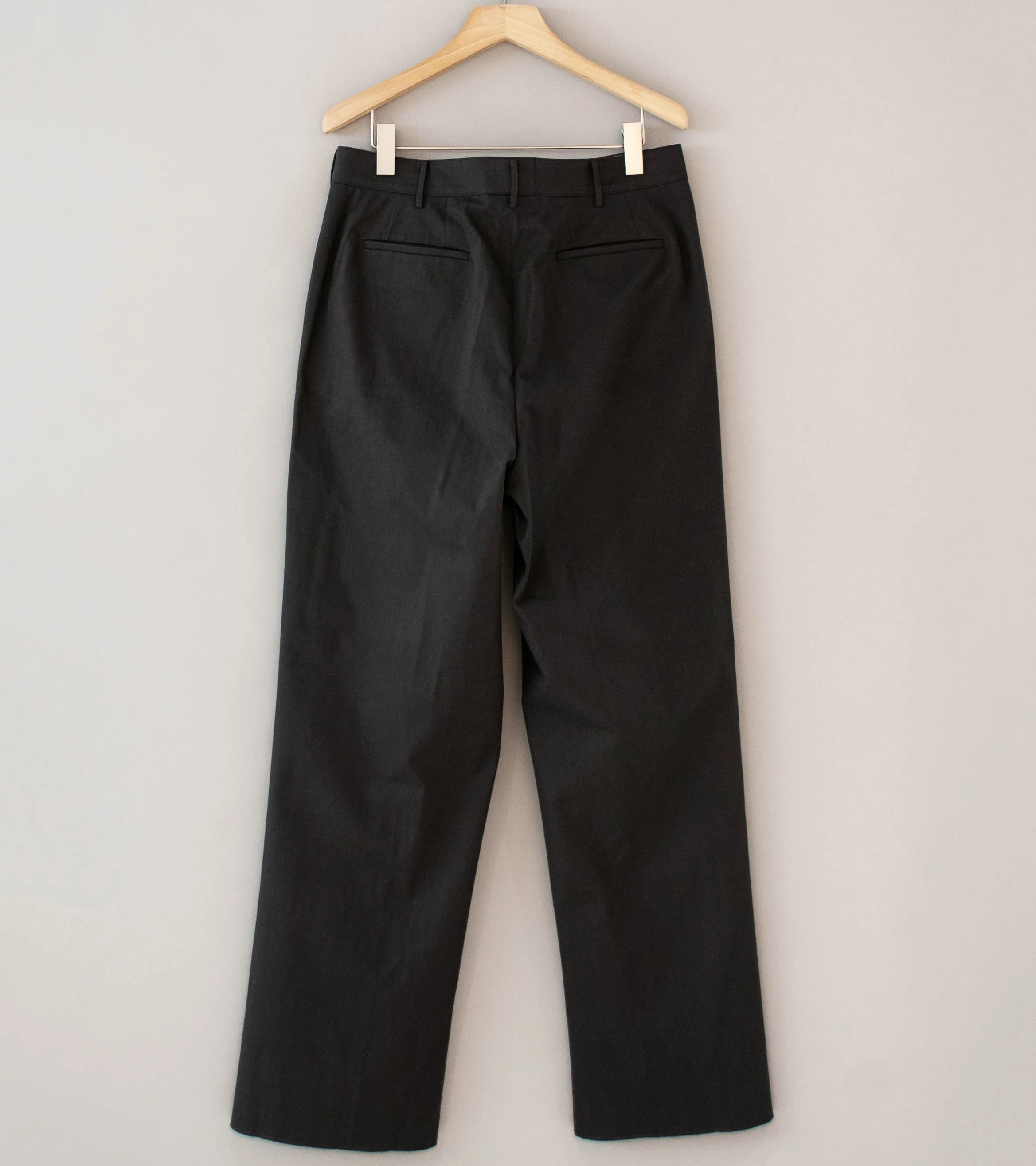 Gajiroc 'Inverted Box Pleated Chino Pants' (Graphite) - Image 6