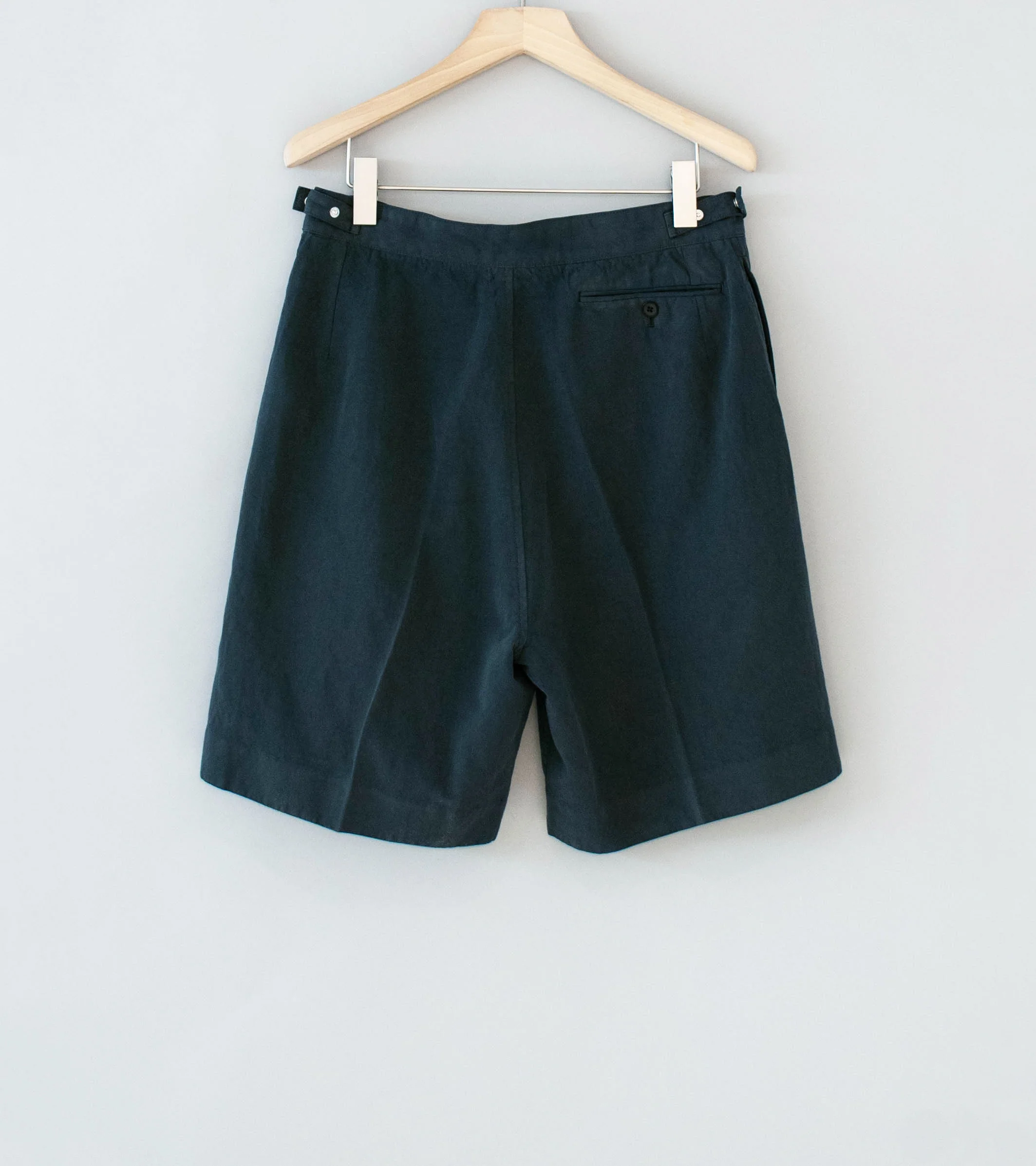 Lady White Co 'Kaptain Sunshine Cotton Linen Short' (Charcoal) - Image 5