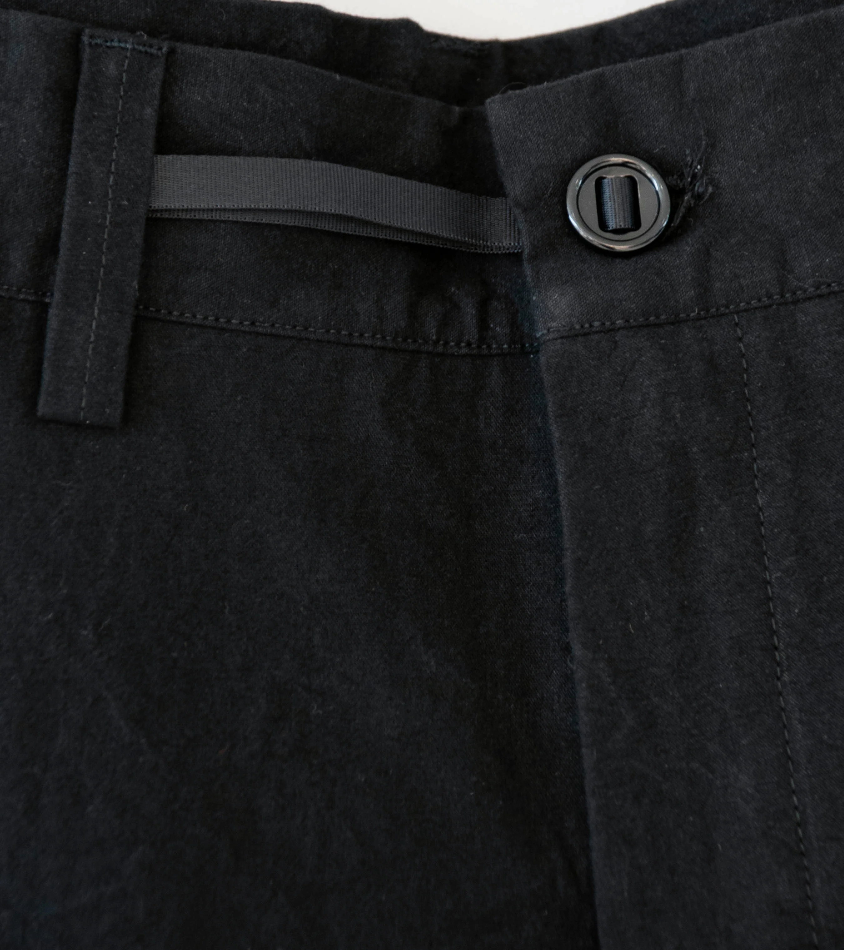 MAN-TLE 'R20 P4 Wide Pants' (Black Wax) - Image 4