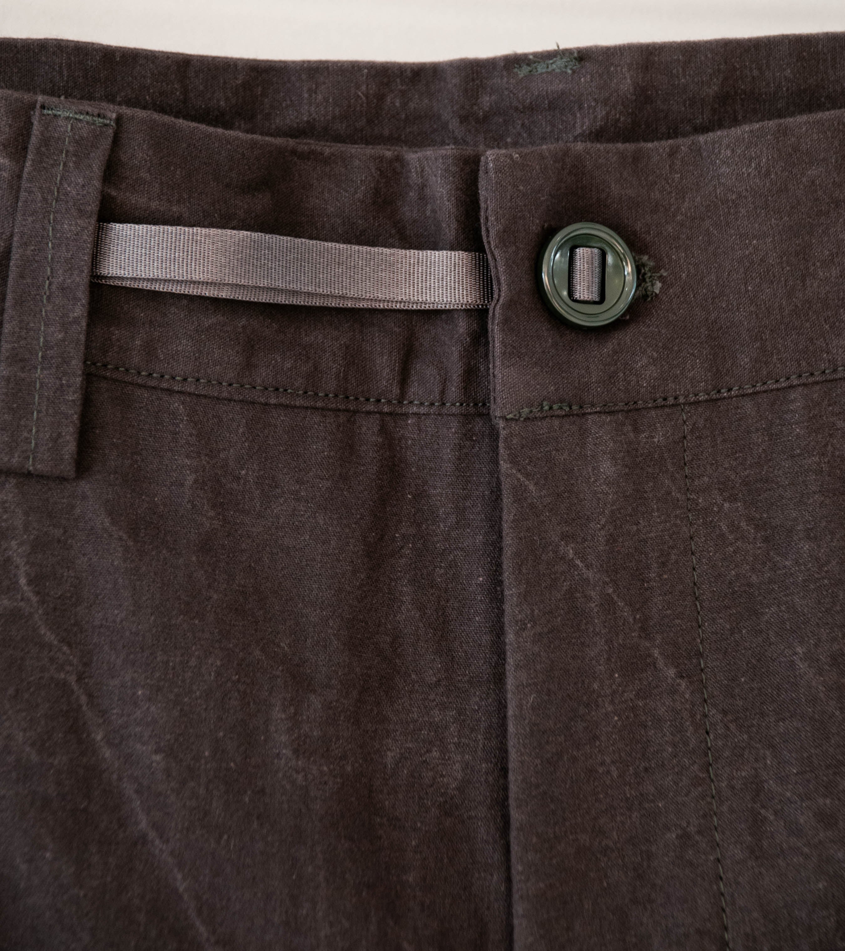 MAN-TLE 'R20 P4 Wide Pants' (Earth Wax) - Image 4