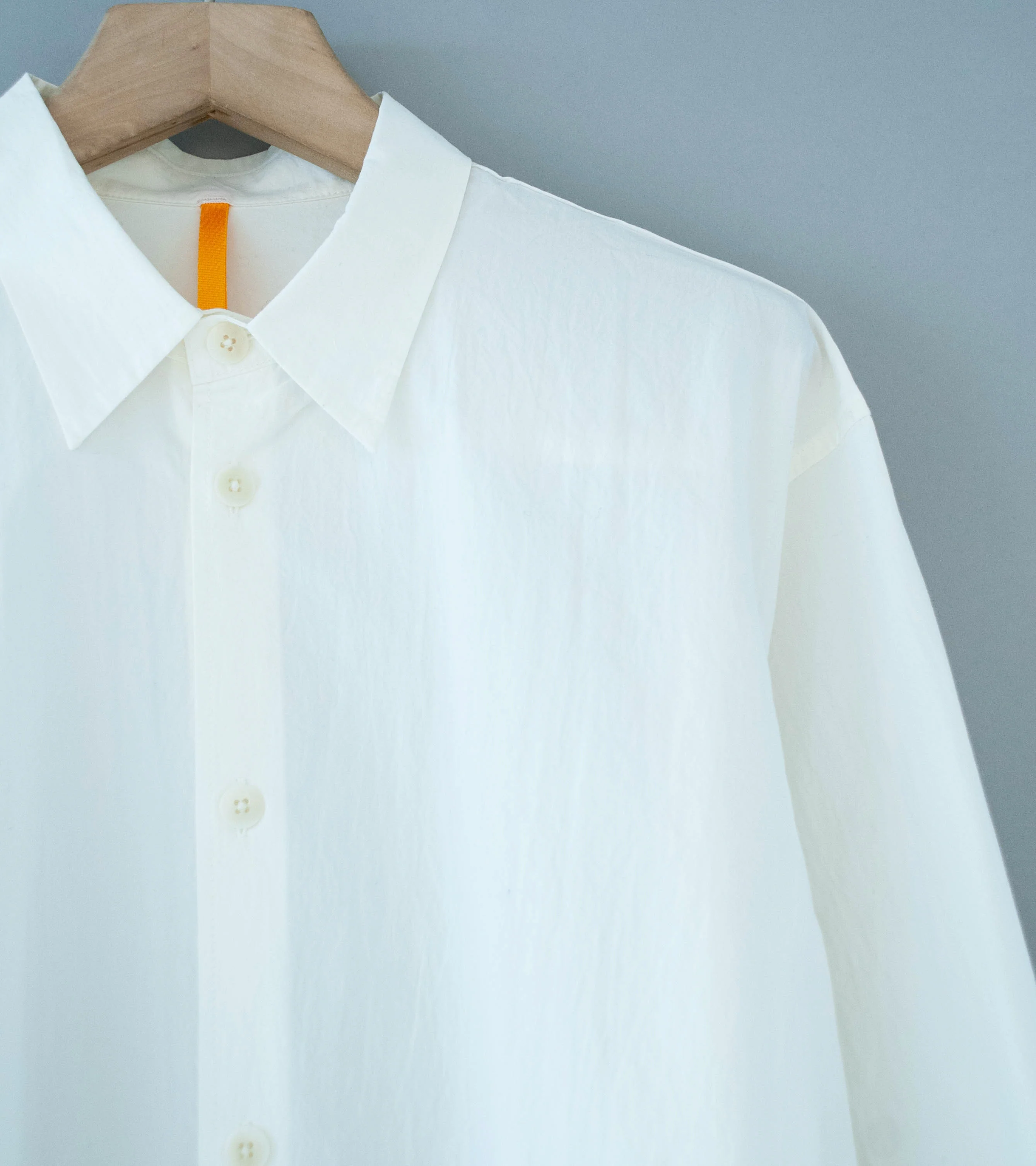 MAN-TLE 'R0 S8 Weather Shirt' (White 160 Crunch) - Image 2