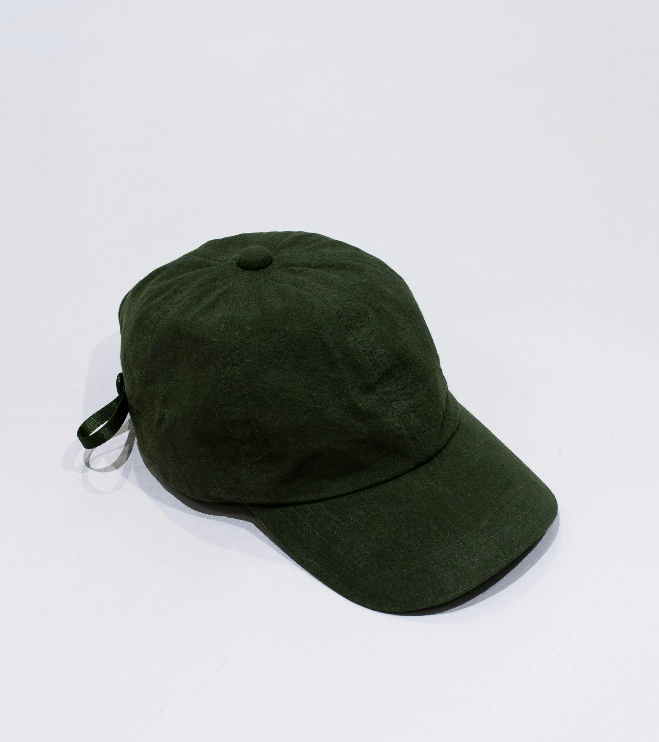 MAN-TLE 'R20 C1 Shallow Cap' (Woodland Wax)