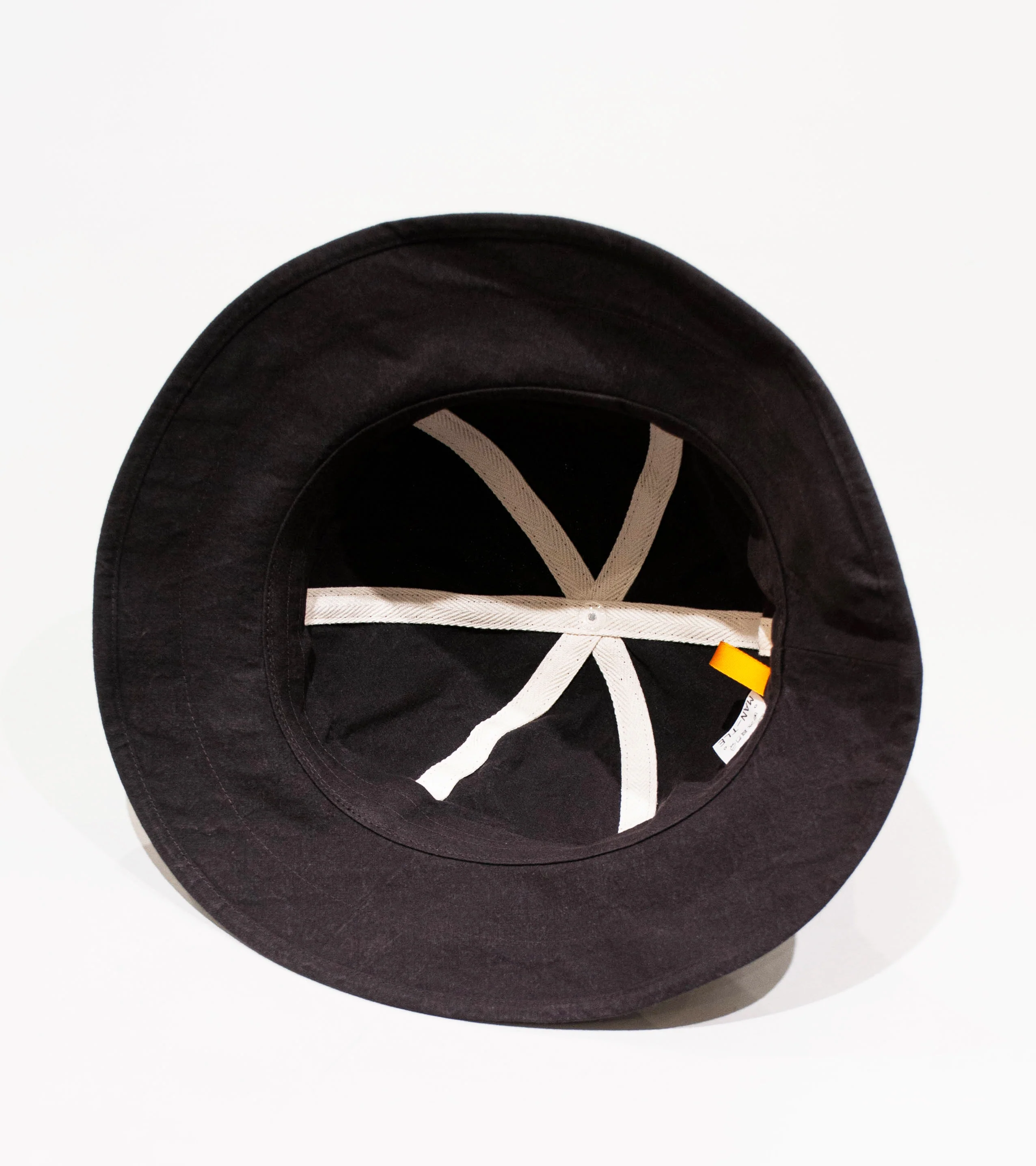 MAN-TLE 'R20 C2 Wide Hat' (Earth Wax) - Image 3
