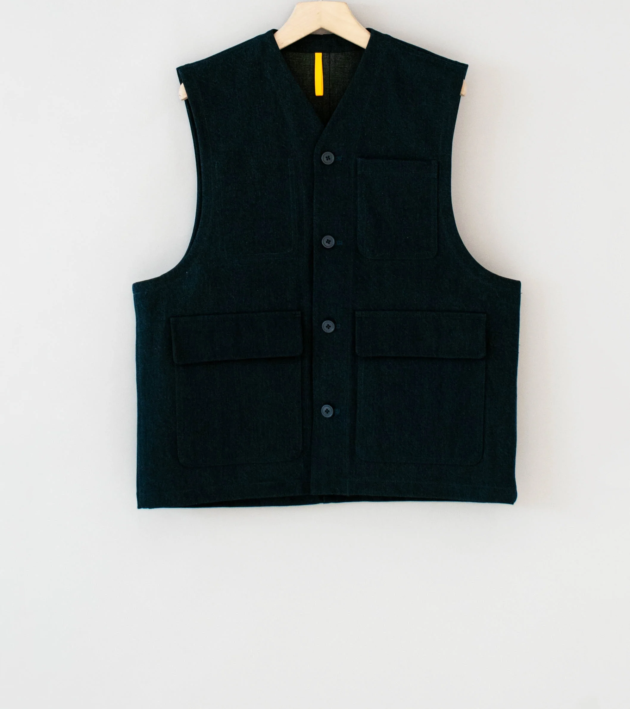 MAN-TLE 'R20 J5 Jebok Vest' (Blue Sumi Organic Denim)