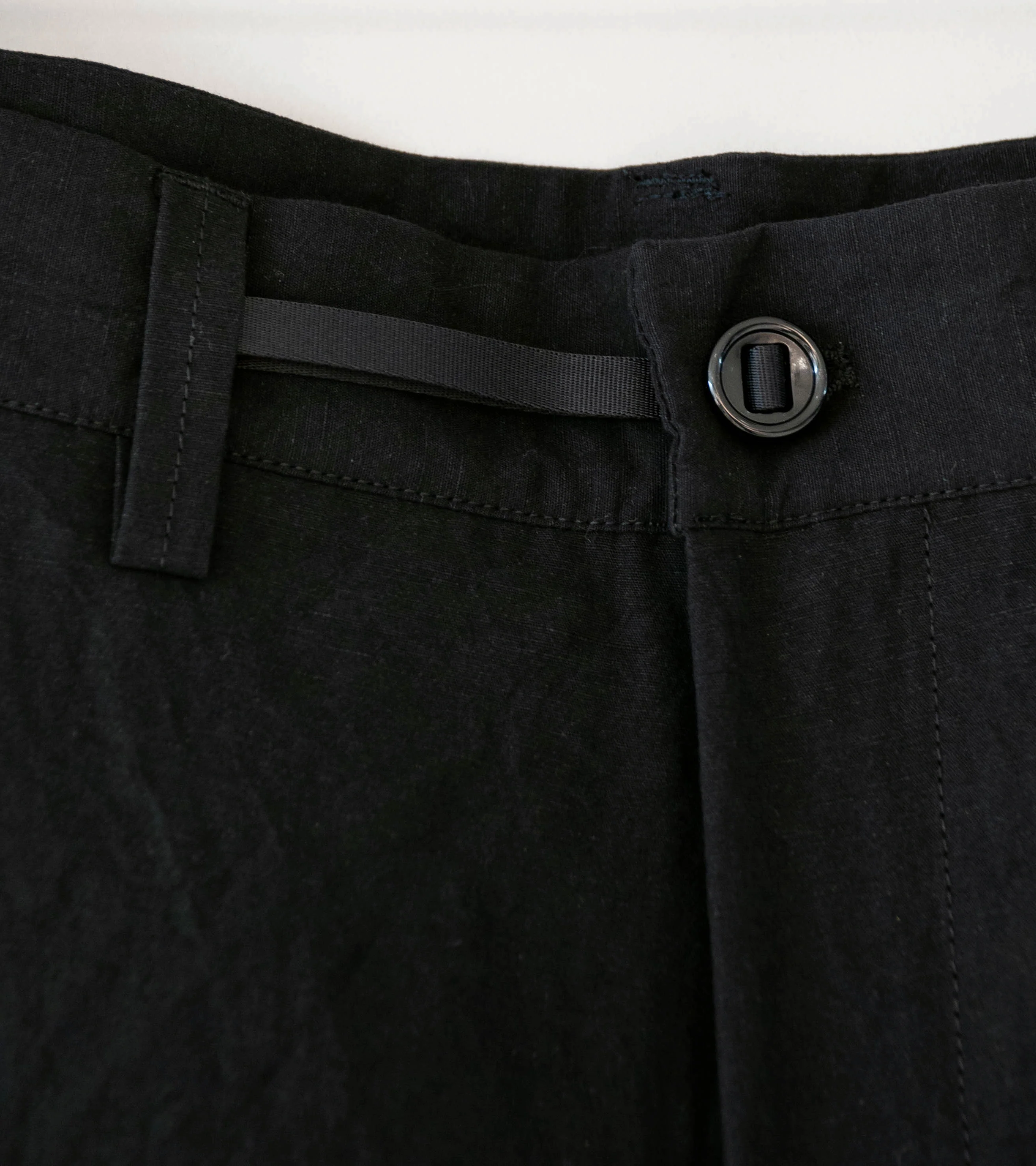 MAN-TLE 'R20 P4 Wide Pants' (Black Linen) - Image 4