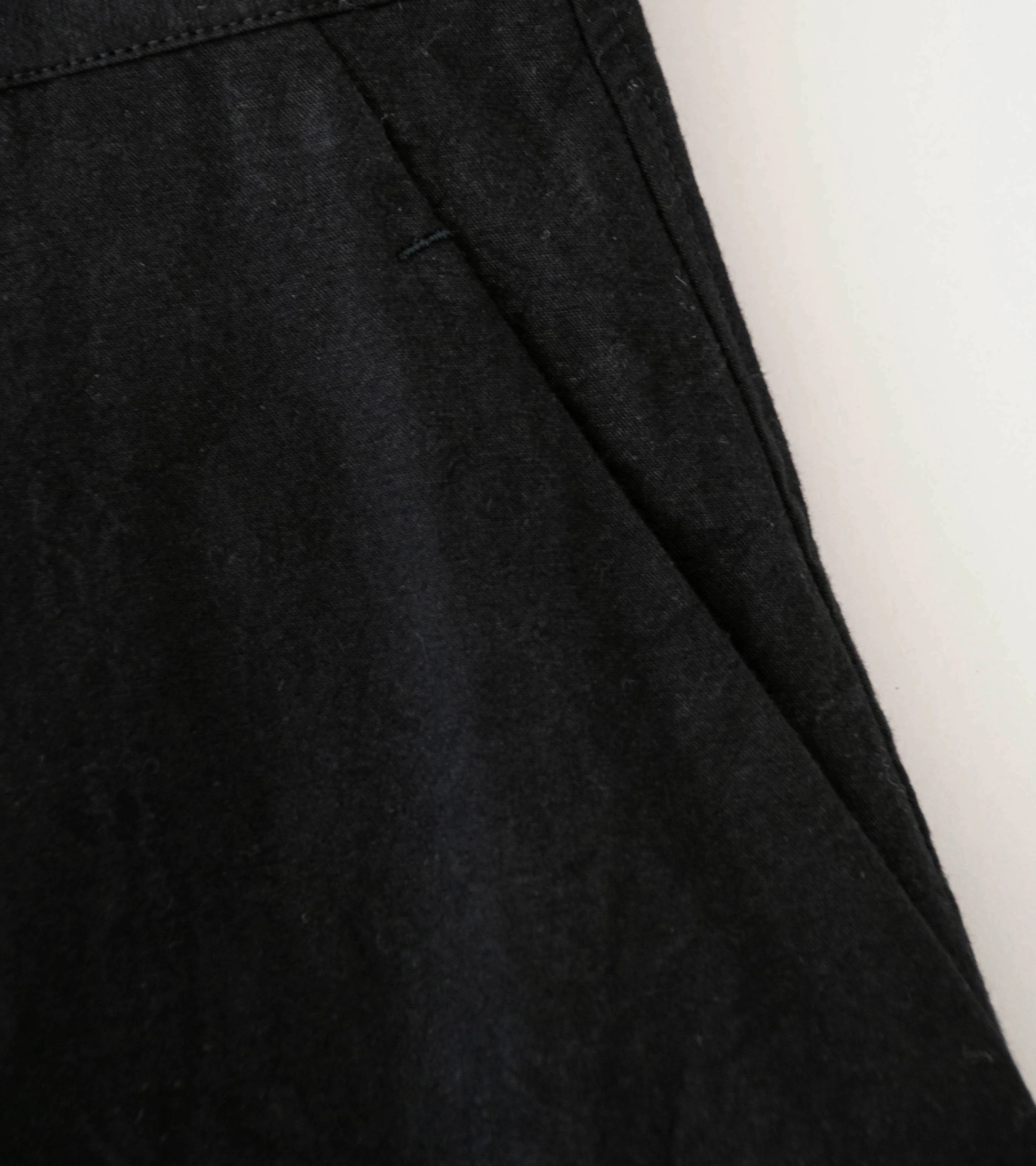 MAN-TLE 'R20 P8 Sail Pants' (Black Wax) - Image 4