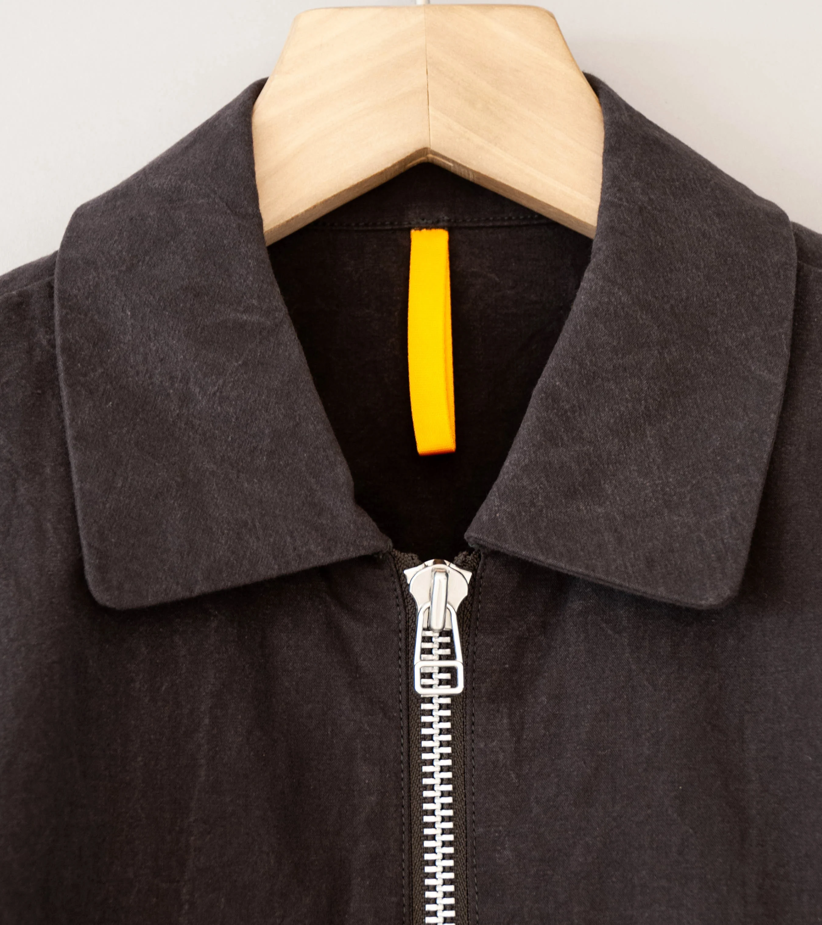 MAN-TLE 'R0 S3 Scoop Shirt' (Earth Wax) - Image 7