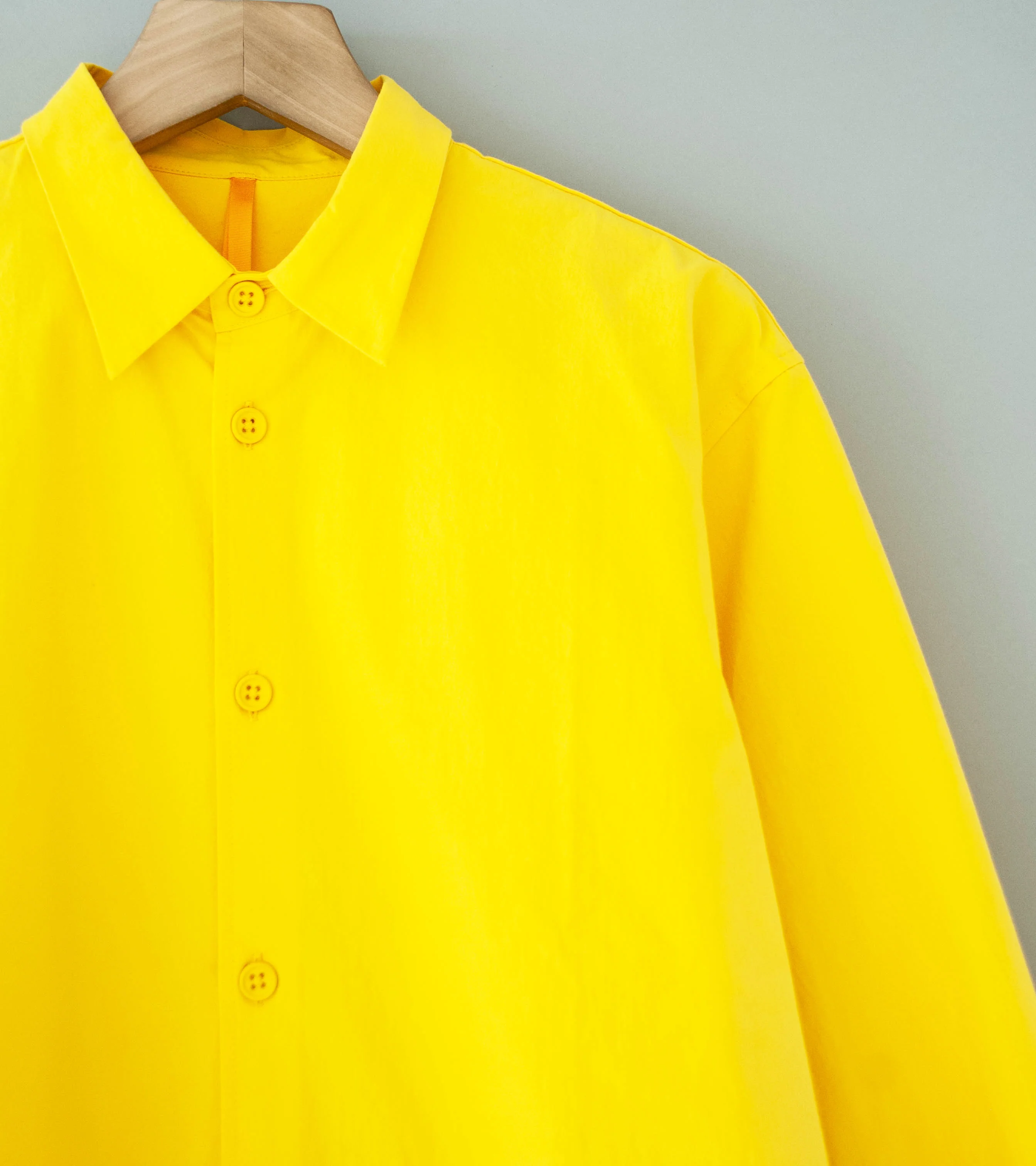MAN-TLE 'R20 S8 Weather Shirt' (Vitamin Weather) - Image 2