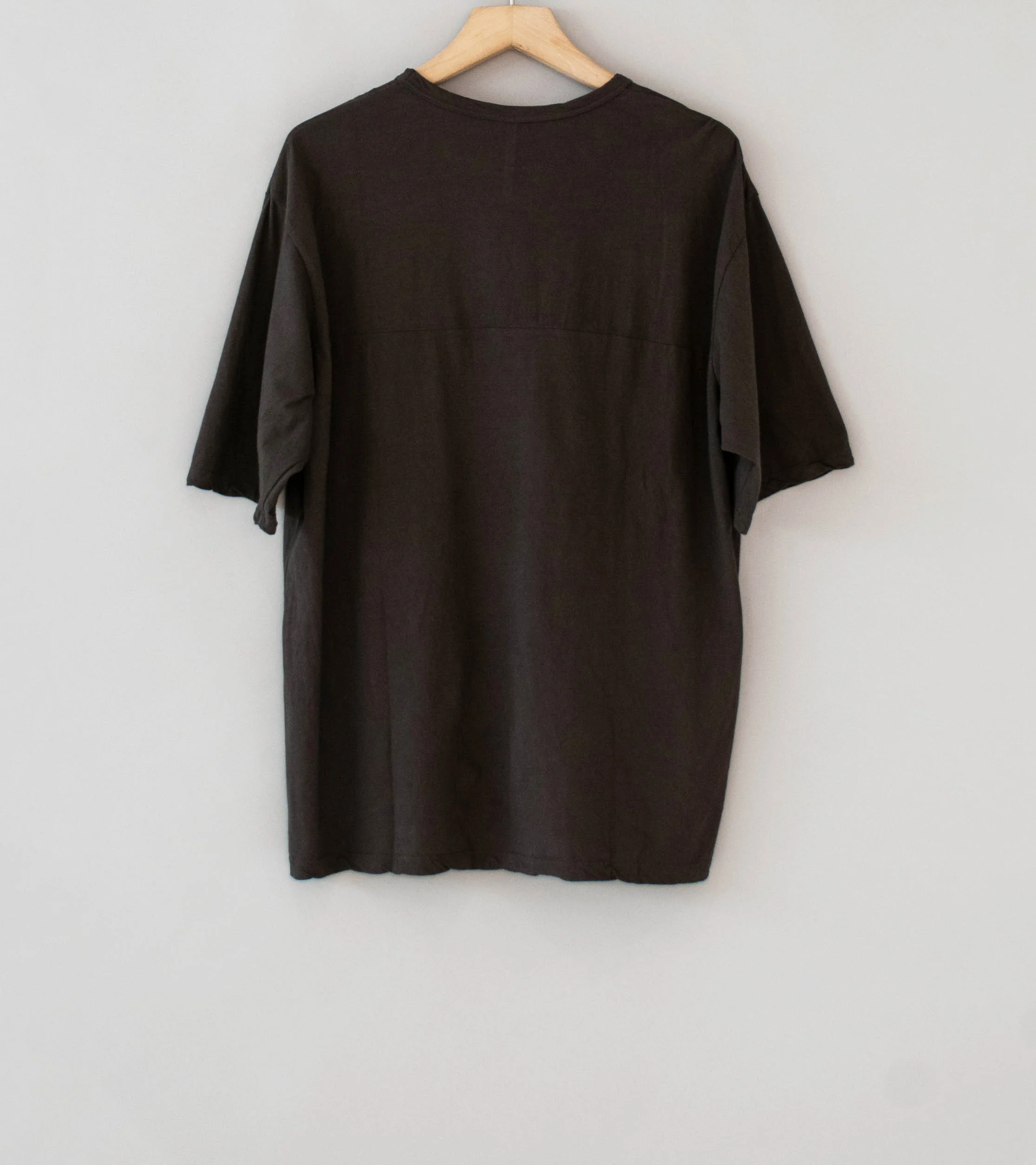 MAN-TLE 'R20 T5 S/S Binder T-Shirt' (Carbon) - Image 4