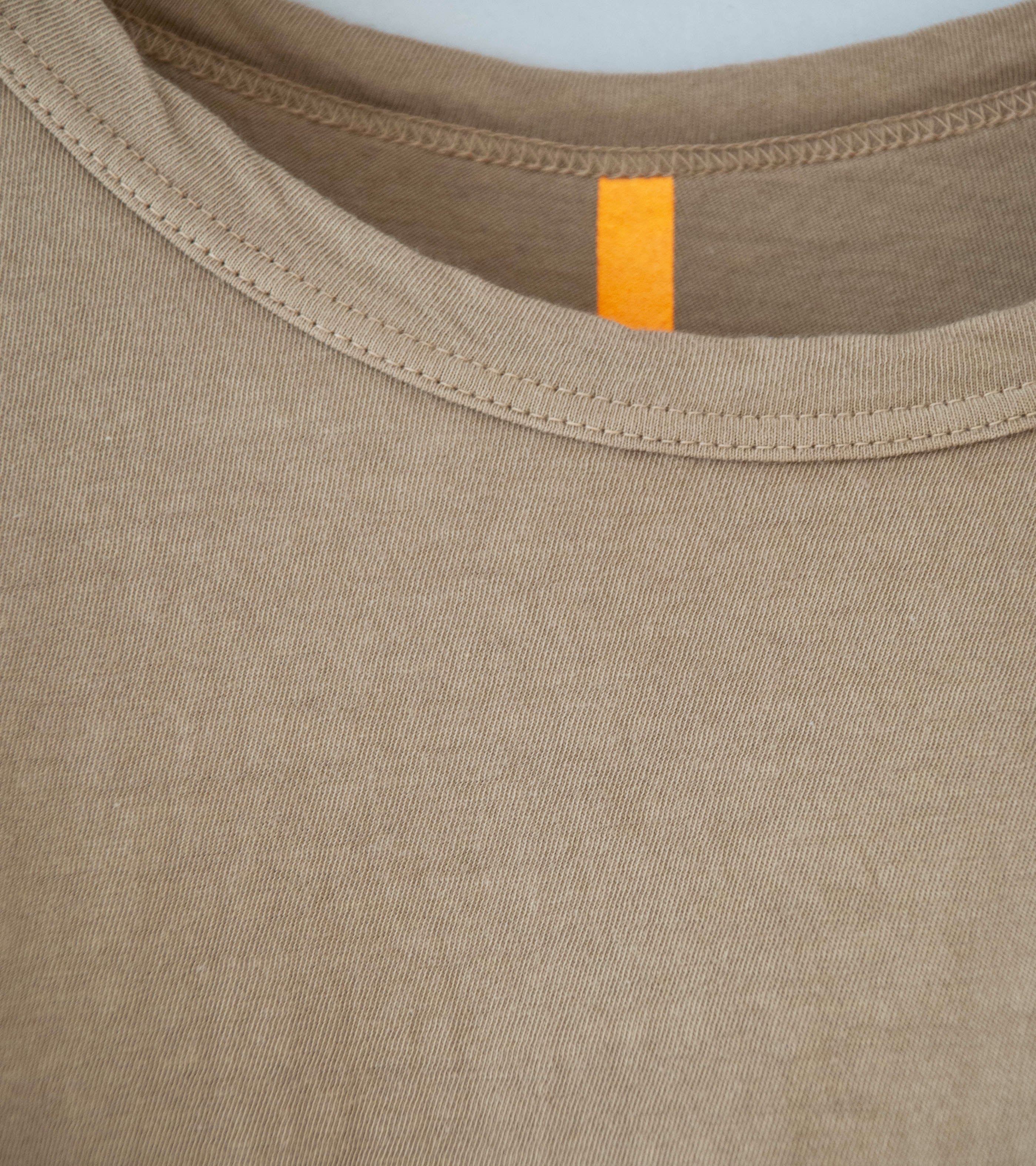 MAN-TLE 'R20 T5 S/S Binder T-Shirt' (Dust) - Image 3