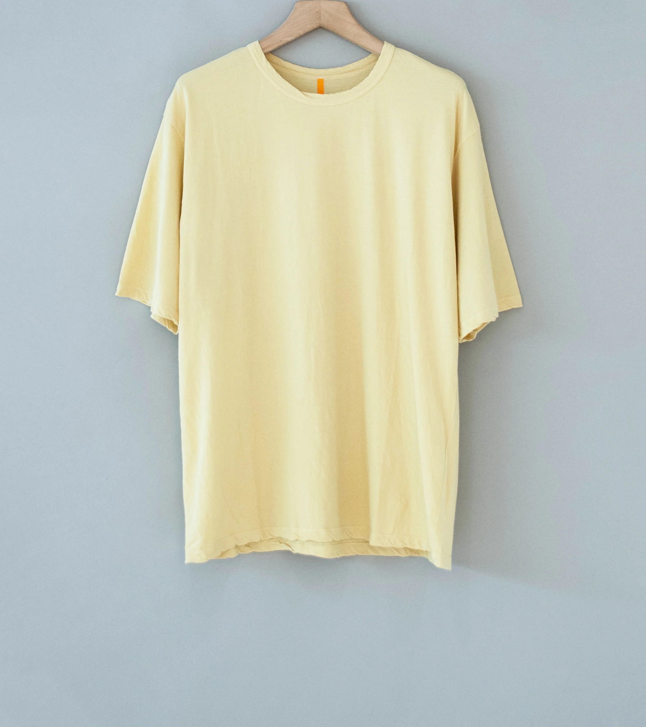 MAN-TLE 'R20 T5 S/S Binder T-Shirt' (Limestone)
