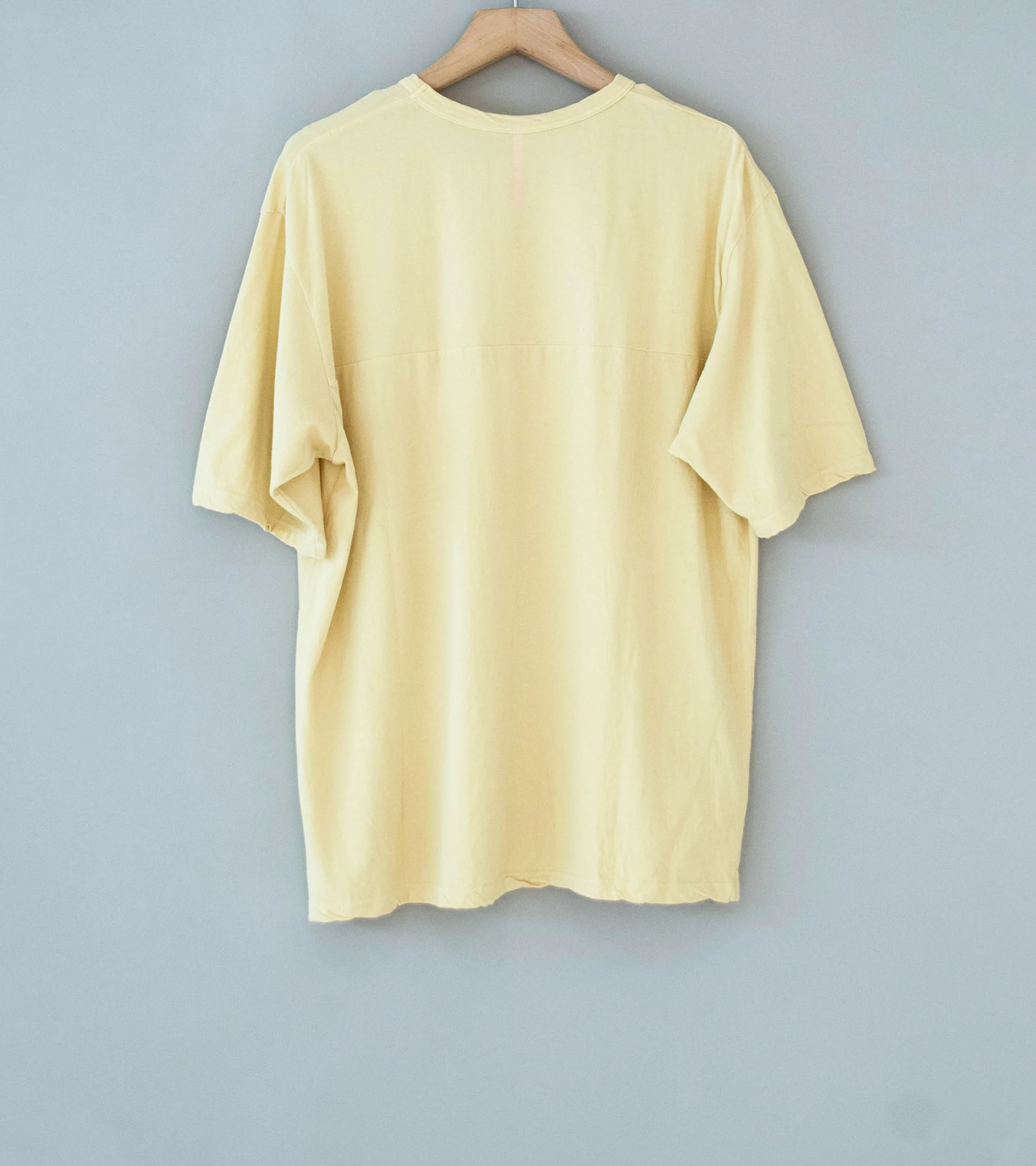 MAN-TLE 'R20 T5 S/S Binder T-Shirt' (Limestone) - Image 4