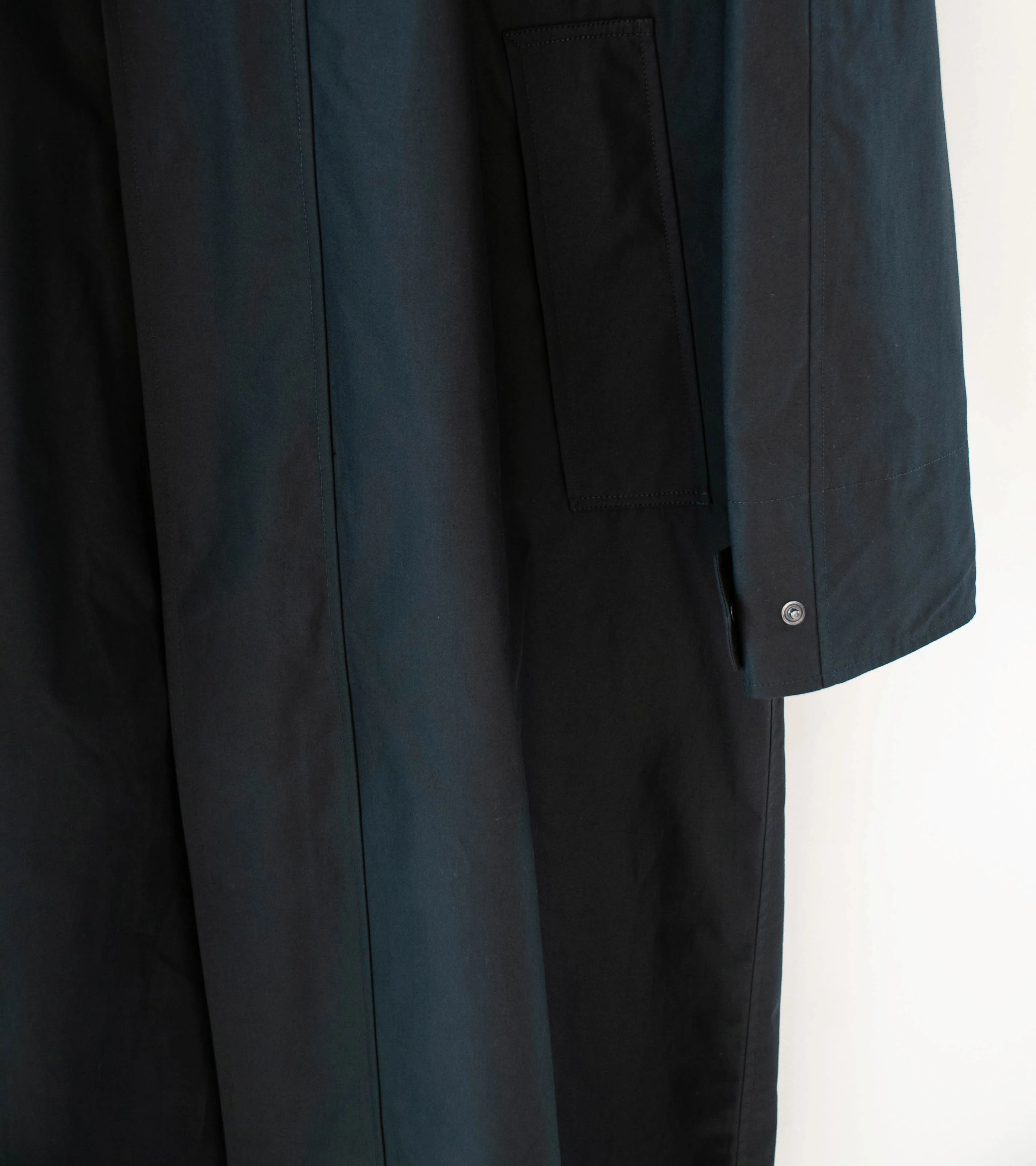 Margaret Howell 'Lightweight Mac' (Black Ventile Dry Cotton Poplin) - Image 5
