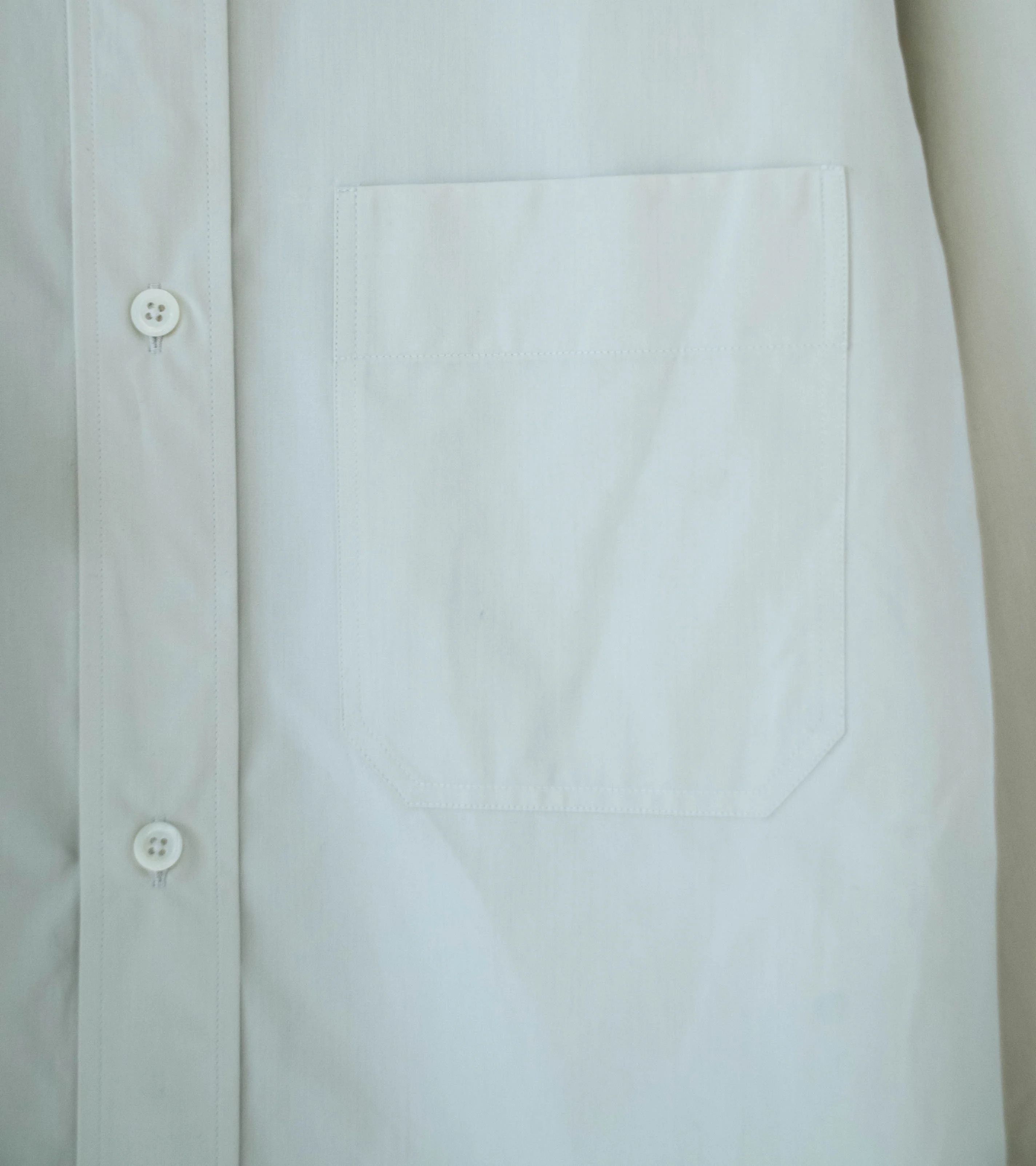 Margaret Howell 'Odd Pocket Shirt' (Parchment Yarn Dye Cotton Poplin) - Image 3