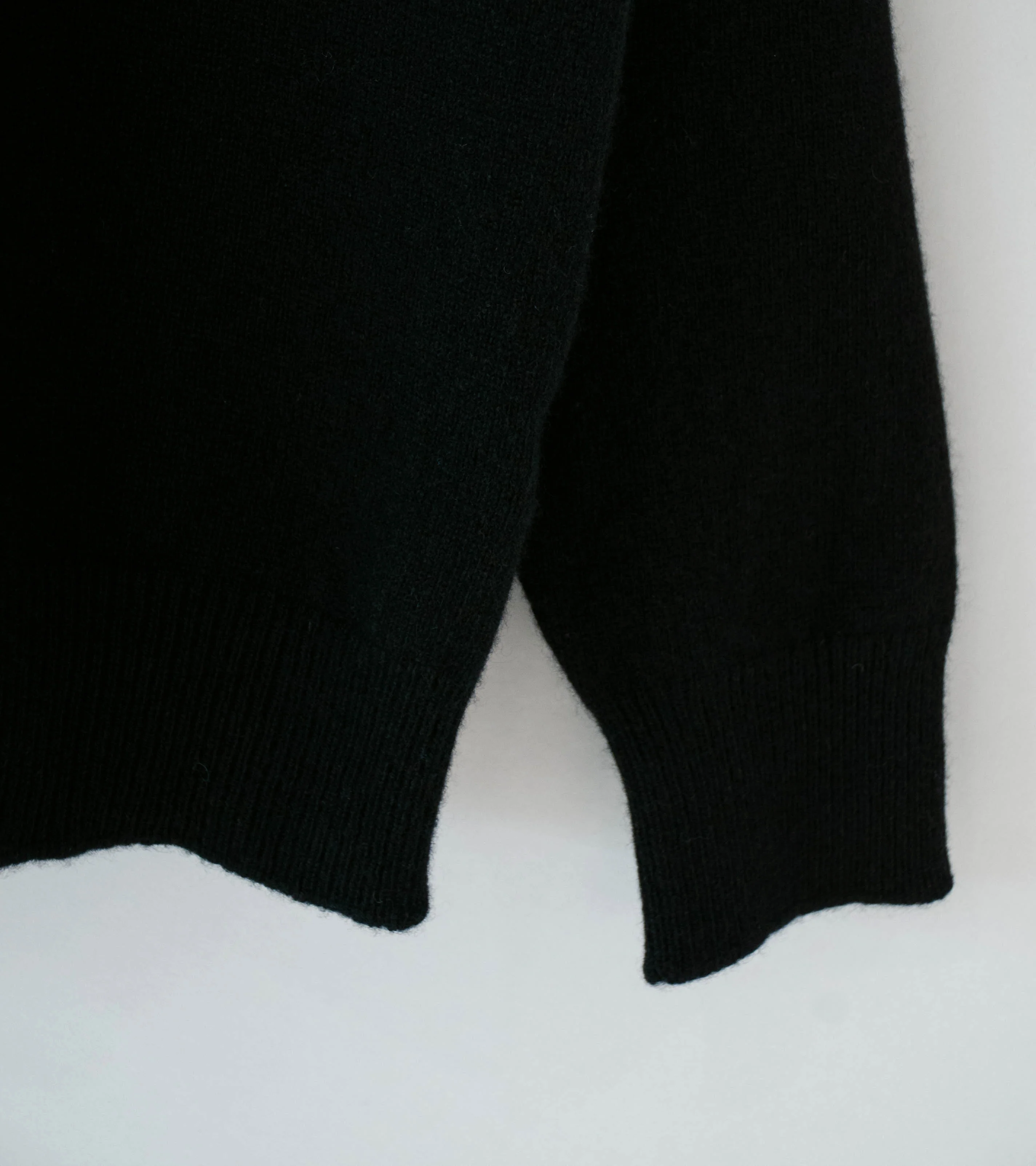 Margaret Howell 'Seamless Pocket Polo Shirt' (Black Cashmere Merino) - Image 4