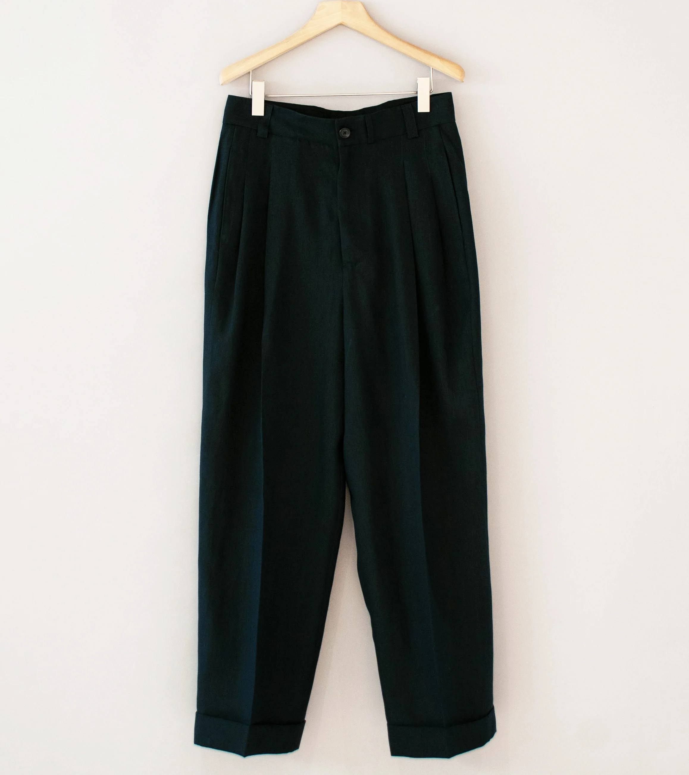 Margaret Howell 'Stitch Pleat Trousers' (Ink Dry Linen Plainweave)