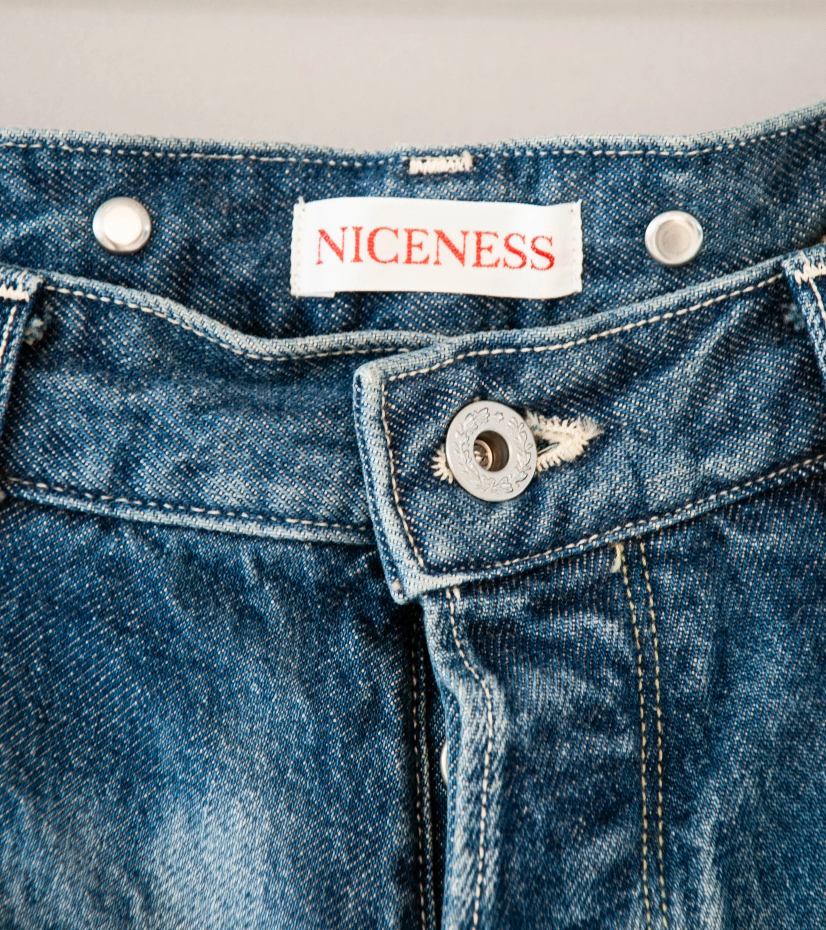 Niceness 'D.SHARKY Distressed Denim Twist Jeans' (Indigo) - Image 5