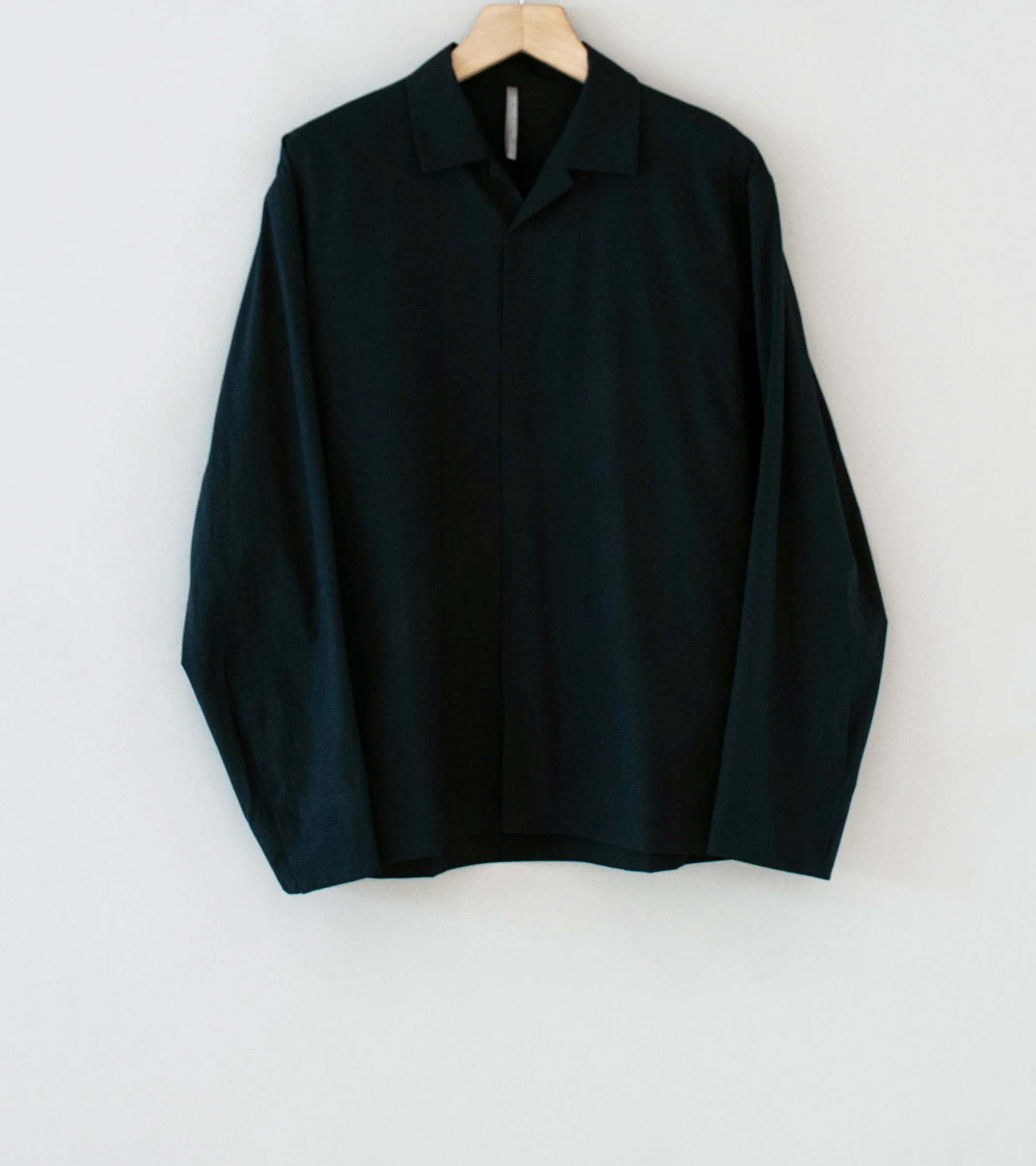 Veilance 'Cusec LS Shirt' (Black)