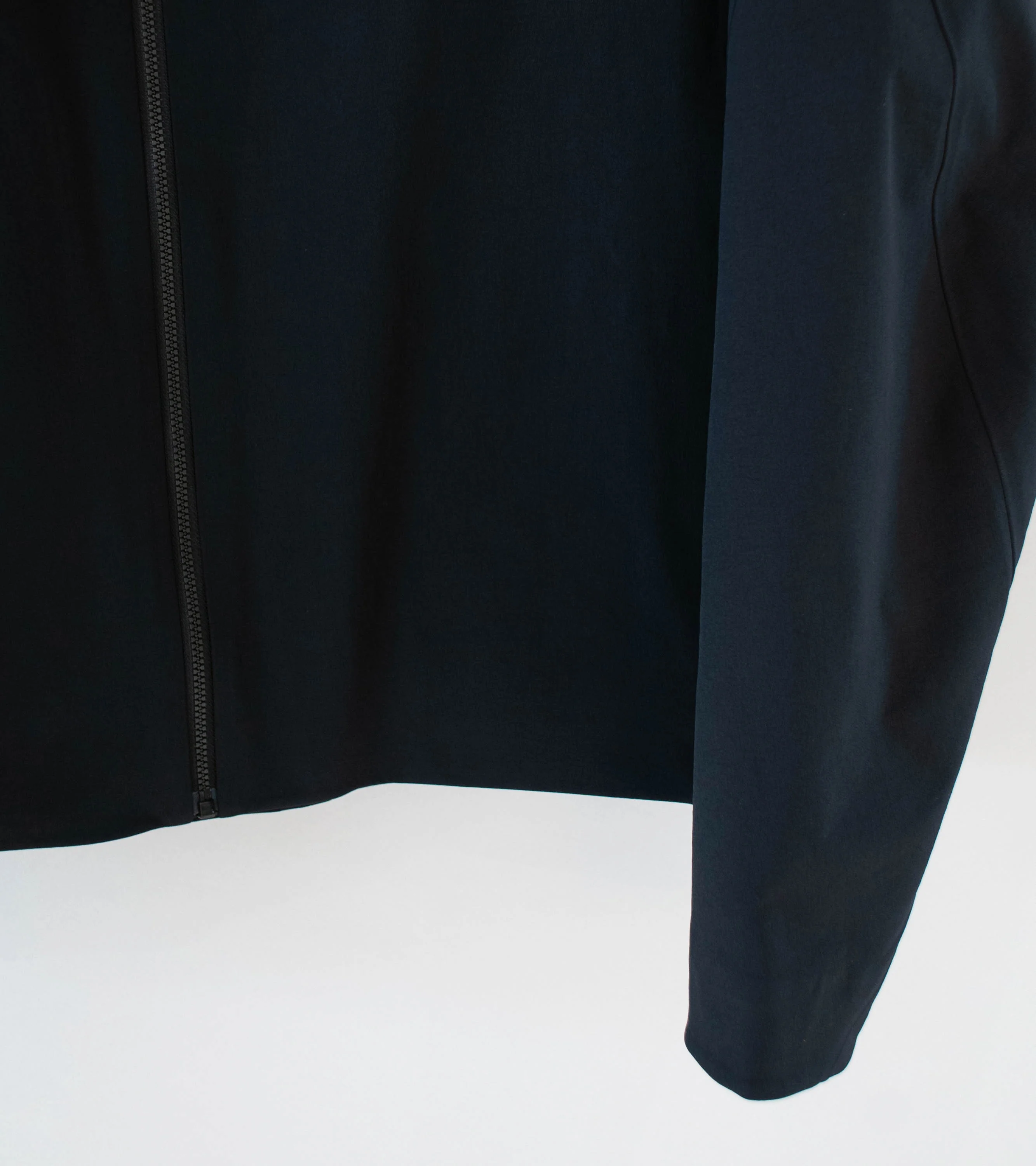 Veilance 'Isogon MX Jacket' (Black) - Image 3