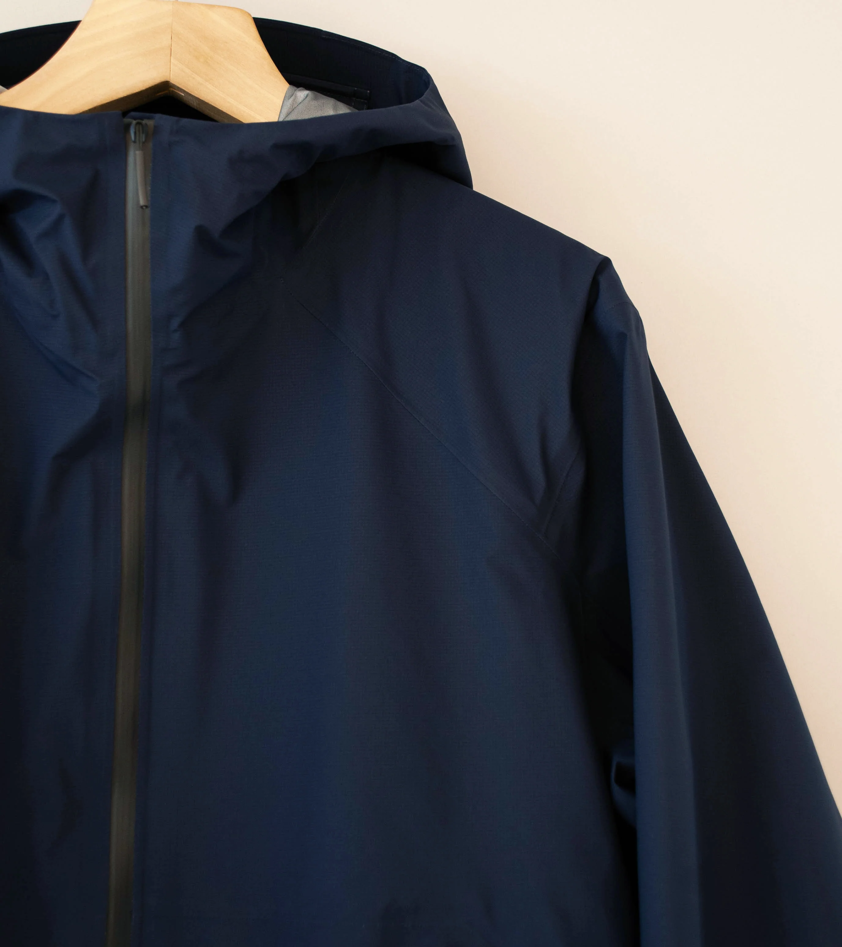 Veilance 'Secant SL Jacket' (Passport) - Image 2